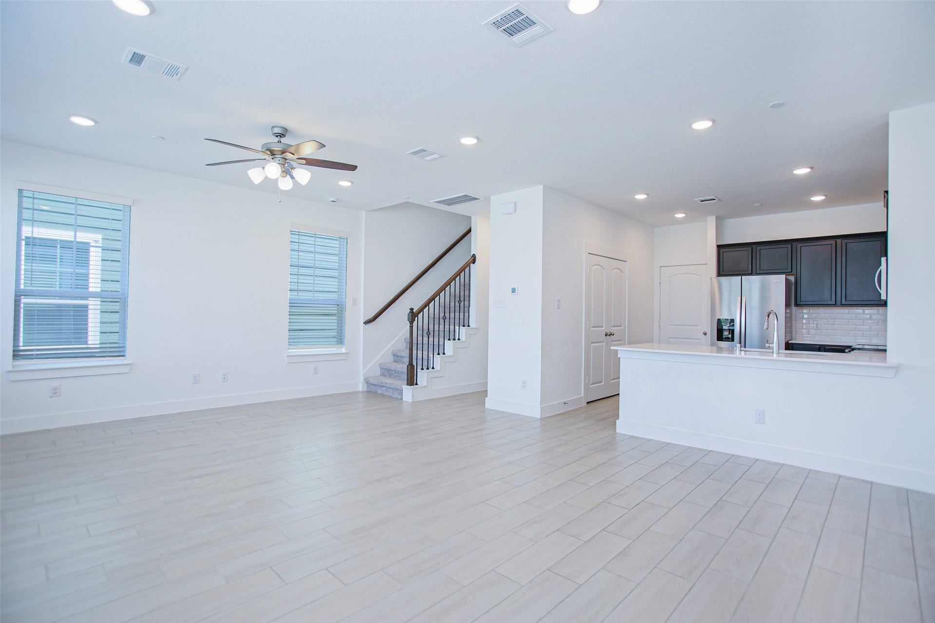 2234 Memory Oaks Drive, Tomball, TX 77375 2234 Memory Oaks Drive, Tomball, TX 77375