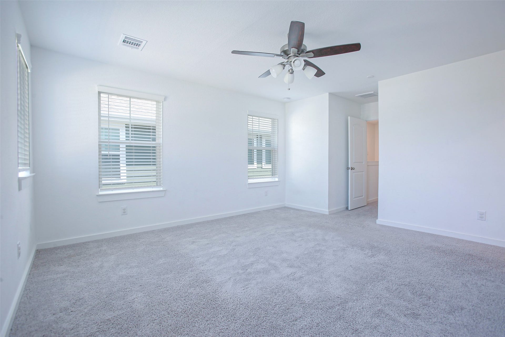 2234 Memory Oaks Drive, Tomball, TX 77375 2234 Memory Oaks Drive, Tomball, TX 77375