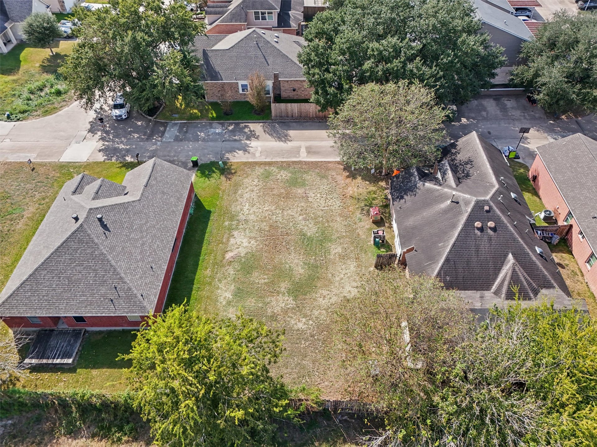 4444 Victory Dr, Houston, TX 77088 4444 Victory Dr, Houston, TX 77088