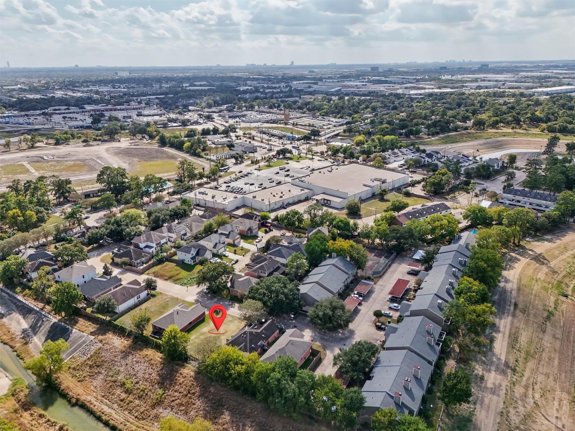 4444 Victory Dr, Houston, TX 77088 4444 Victory Dr, Houston, TX 77088