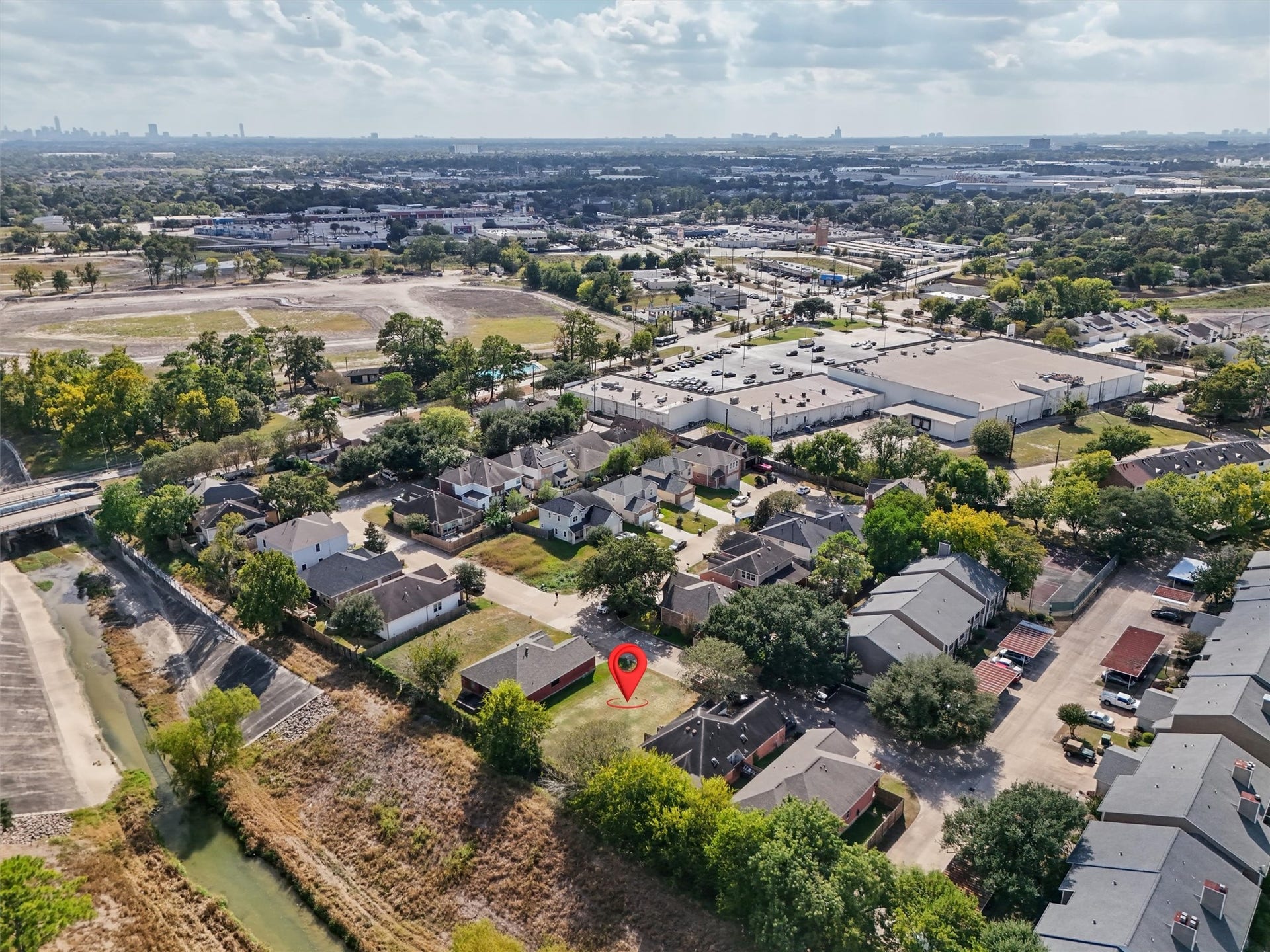 4444 Victory Dr, Houston, TX 77088 4444 Victory Dr, Houston, TX 77088