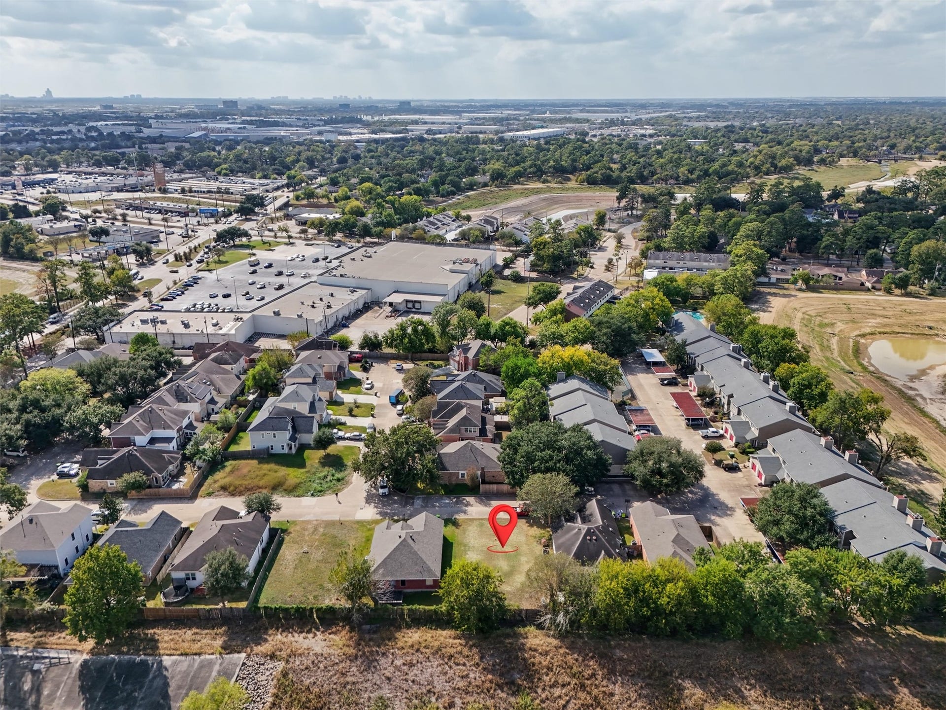4444 Victory Dr, Houston, TX 77088 Imagine building your dream home in an established neighborhood surrounded by mature trees and nearby residential communities. This residential lot offers an opportunity to create a place to call home while enjoying convenient access to shopping, dining, entertainment, and major roadways. Enjoy the charm of neighborhood living with everyday conveniences just minutes away. Your future home starts here!
