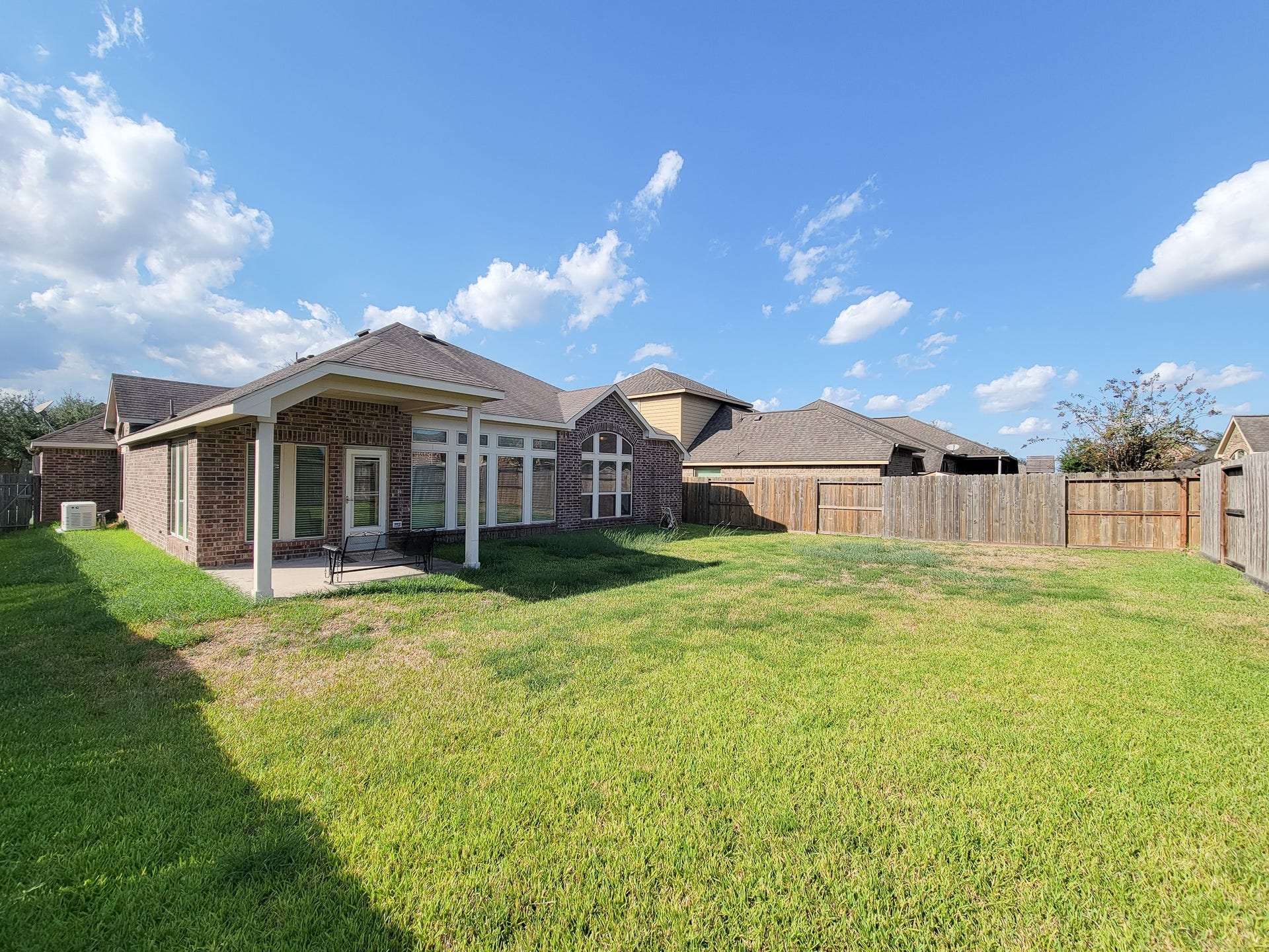 2710 Bamboo Lane, Rosenberg, TX 77471