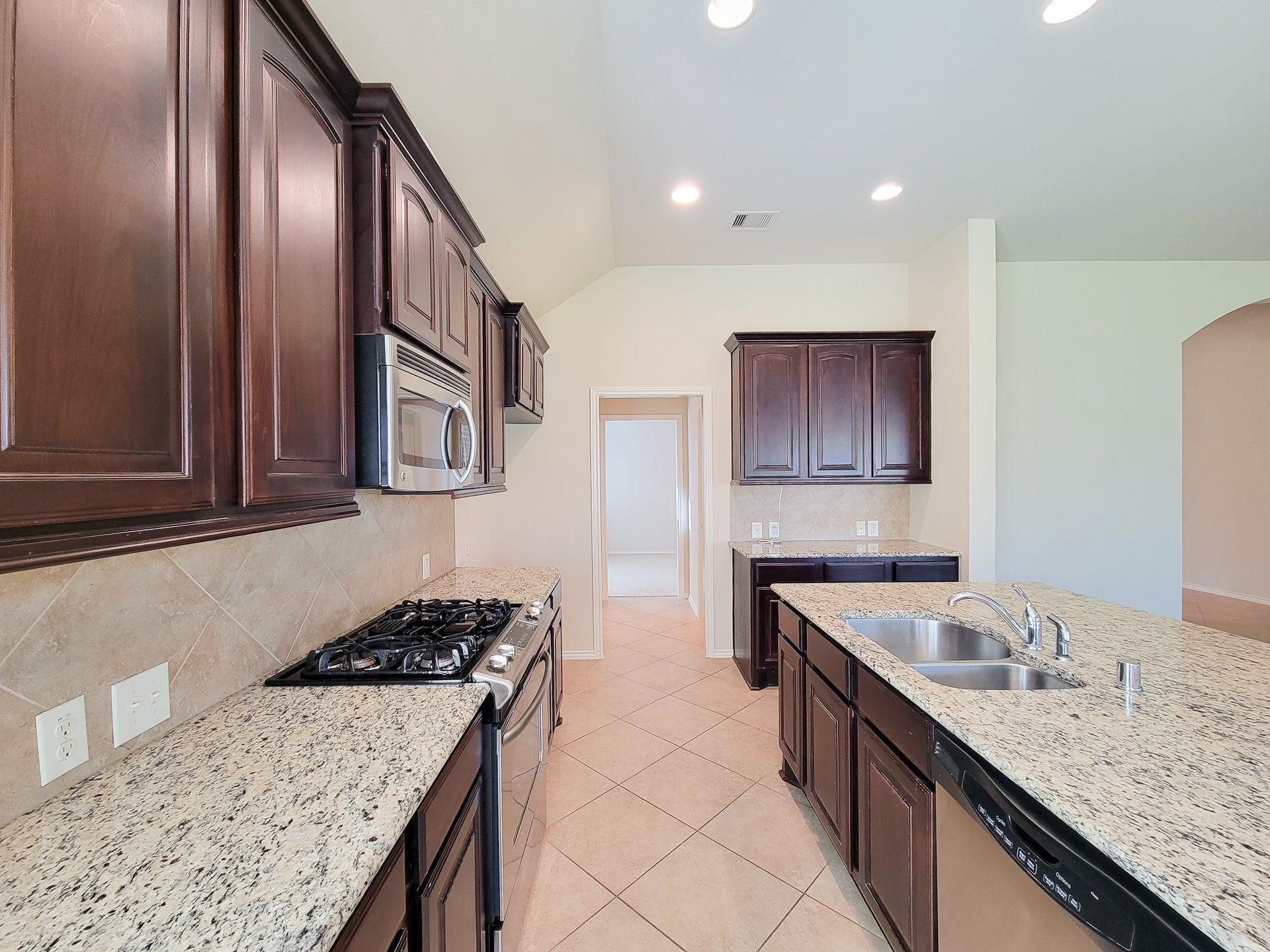 2710 Bamboo Lane, Rosenberg, TX 77471