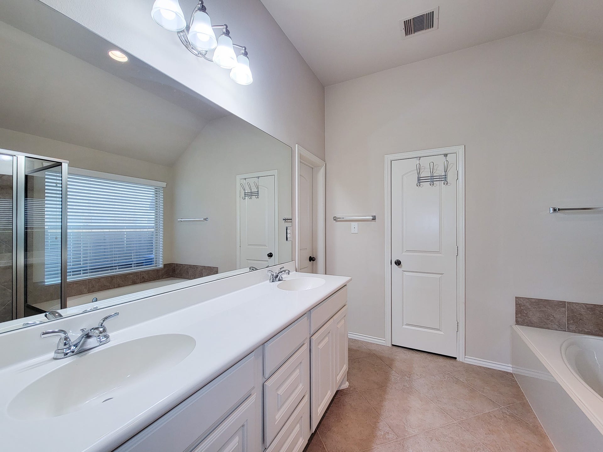 2710 Bamboo Lane, Rosenberg, TX 77471