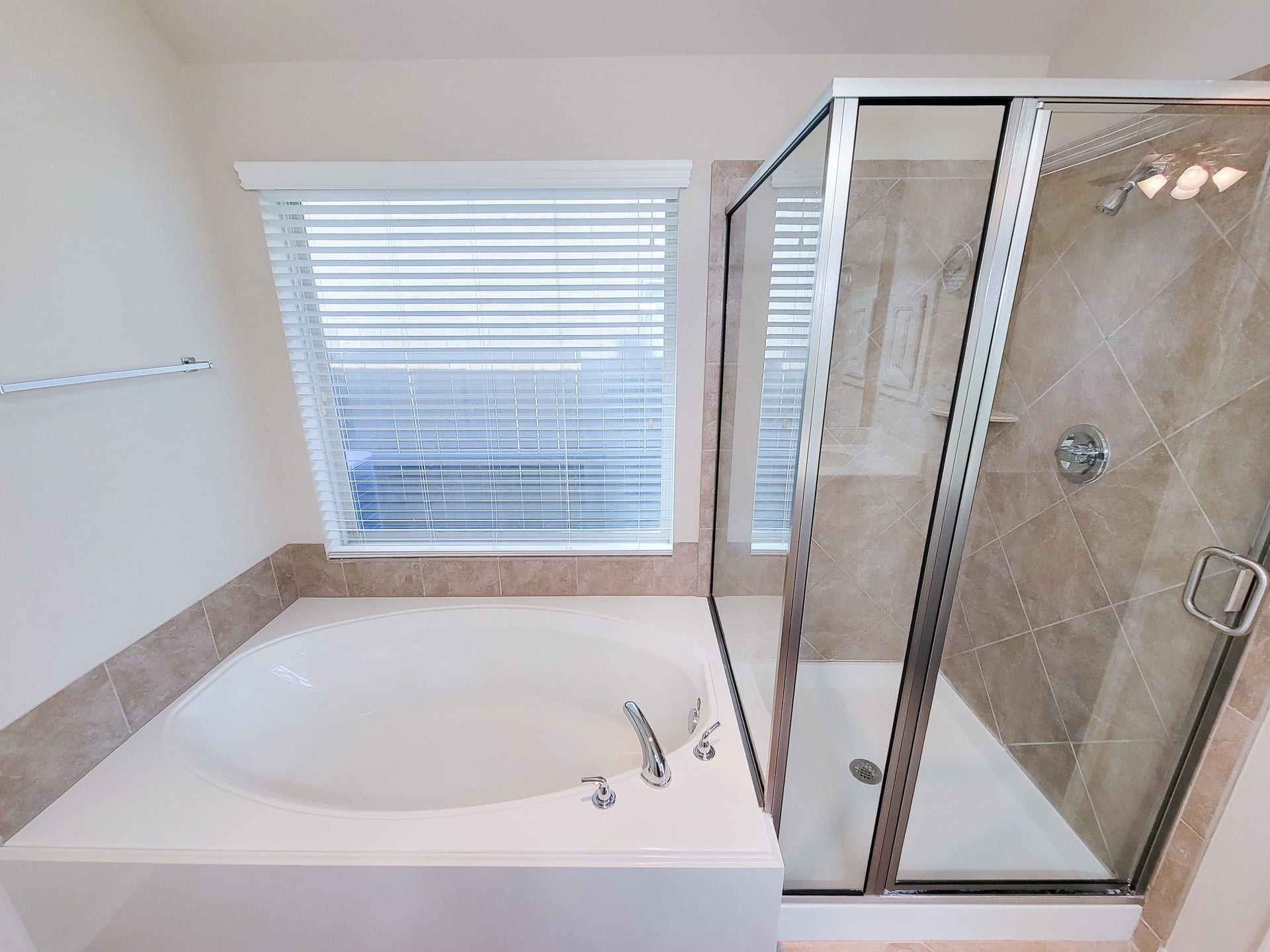 2710 Bamboo Lane, Rosenberg, TX 77471
