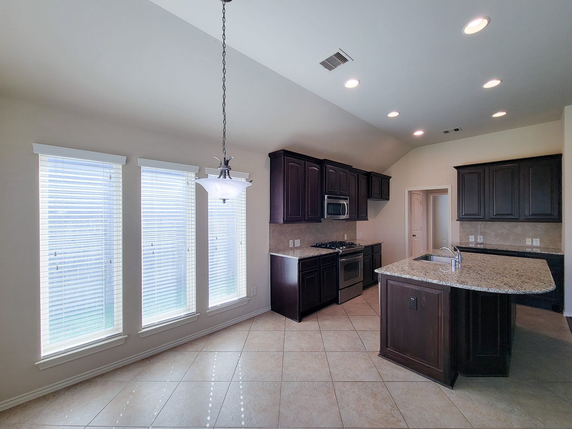 2710 Bamboo Lane, Rosenberg, TX 77471