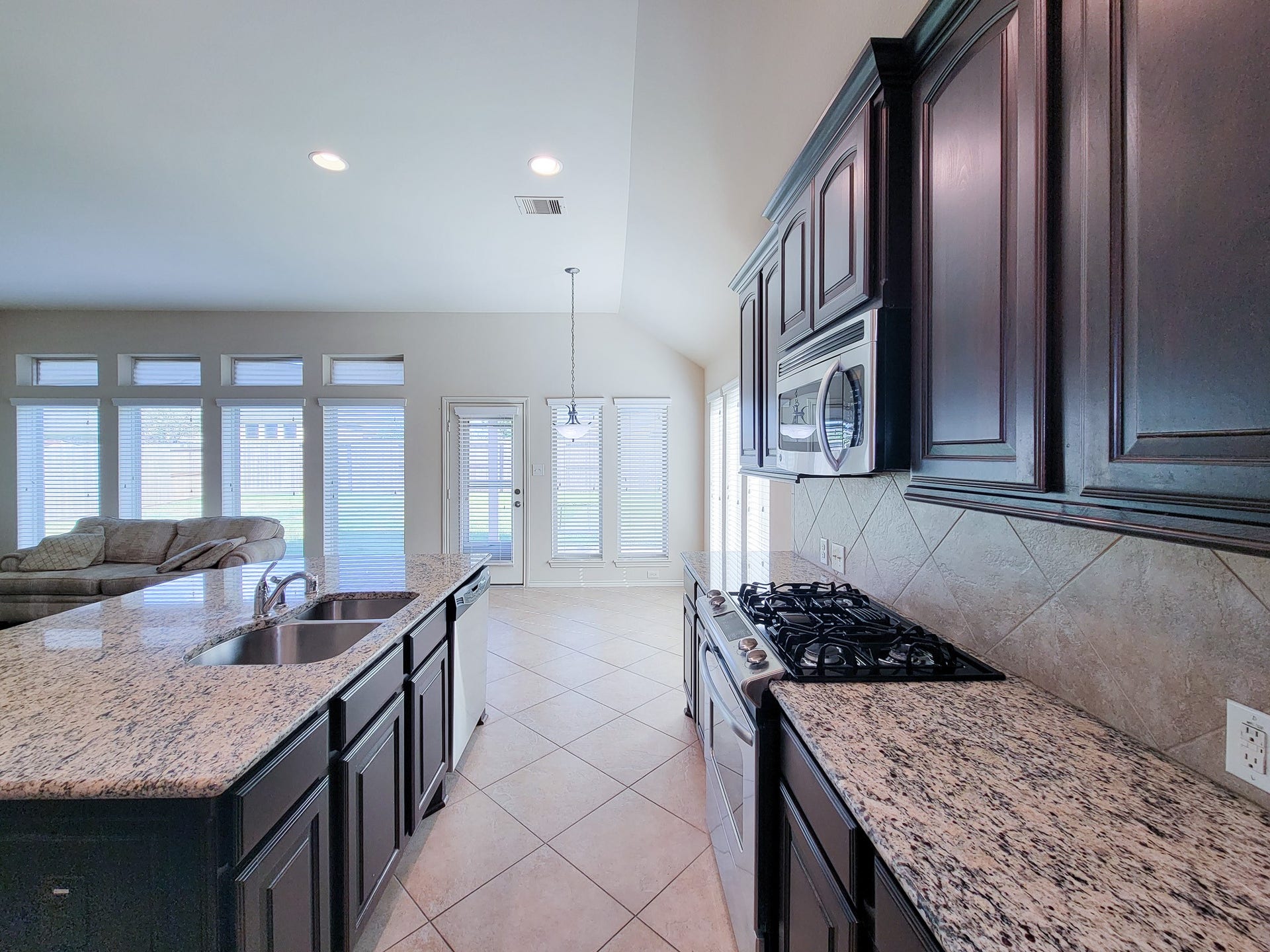 2710 Bamboo Lane, Rosenberg, TX 77471