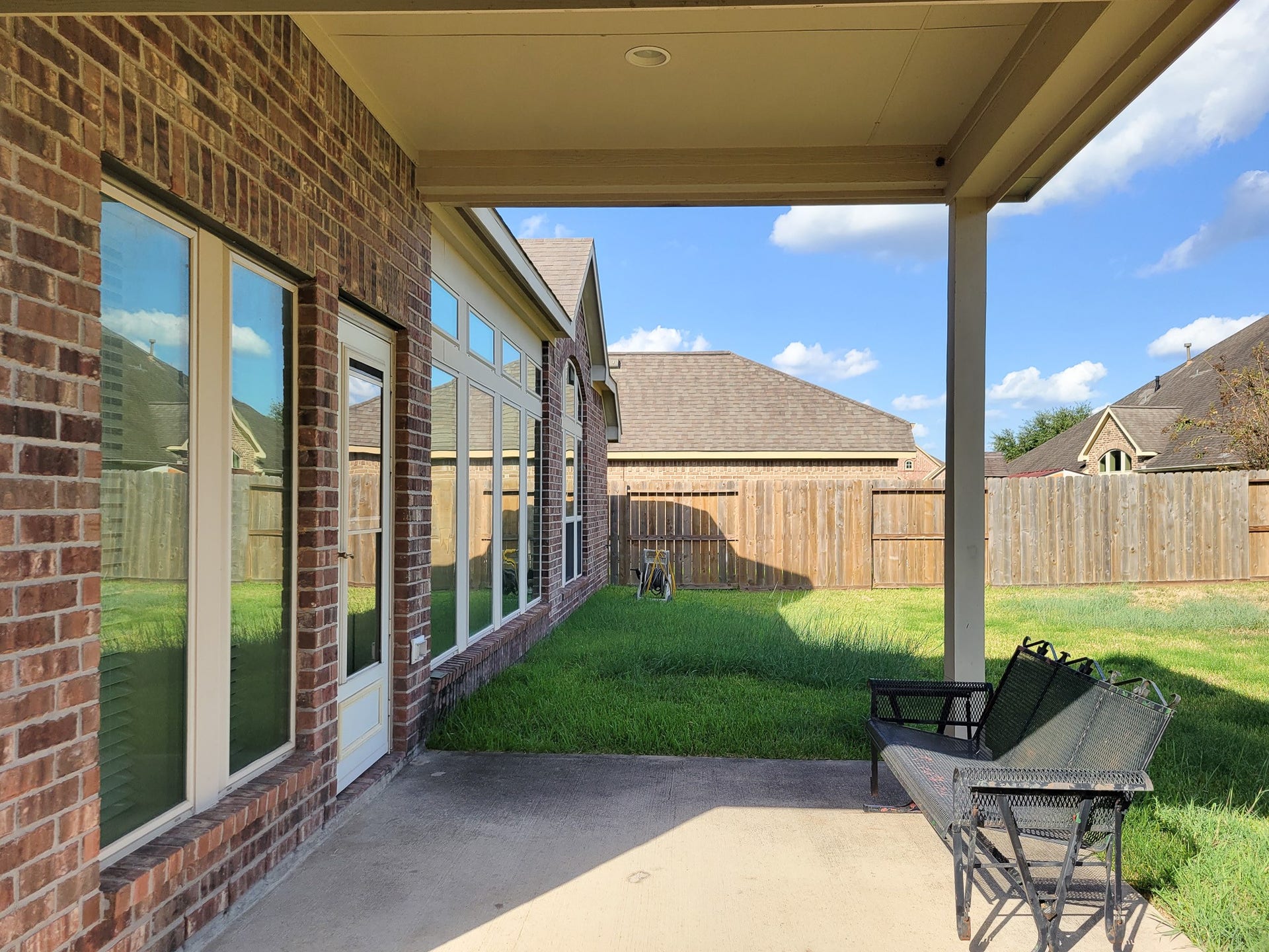 2710 Bamboo Lane, Rosenberg, TX 77471