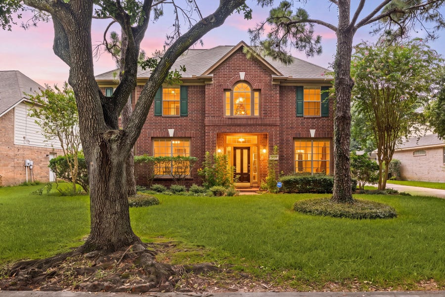 Property photo for 9423 Walnut Brook Court, Houston, TX