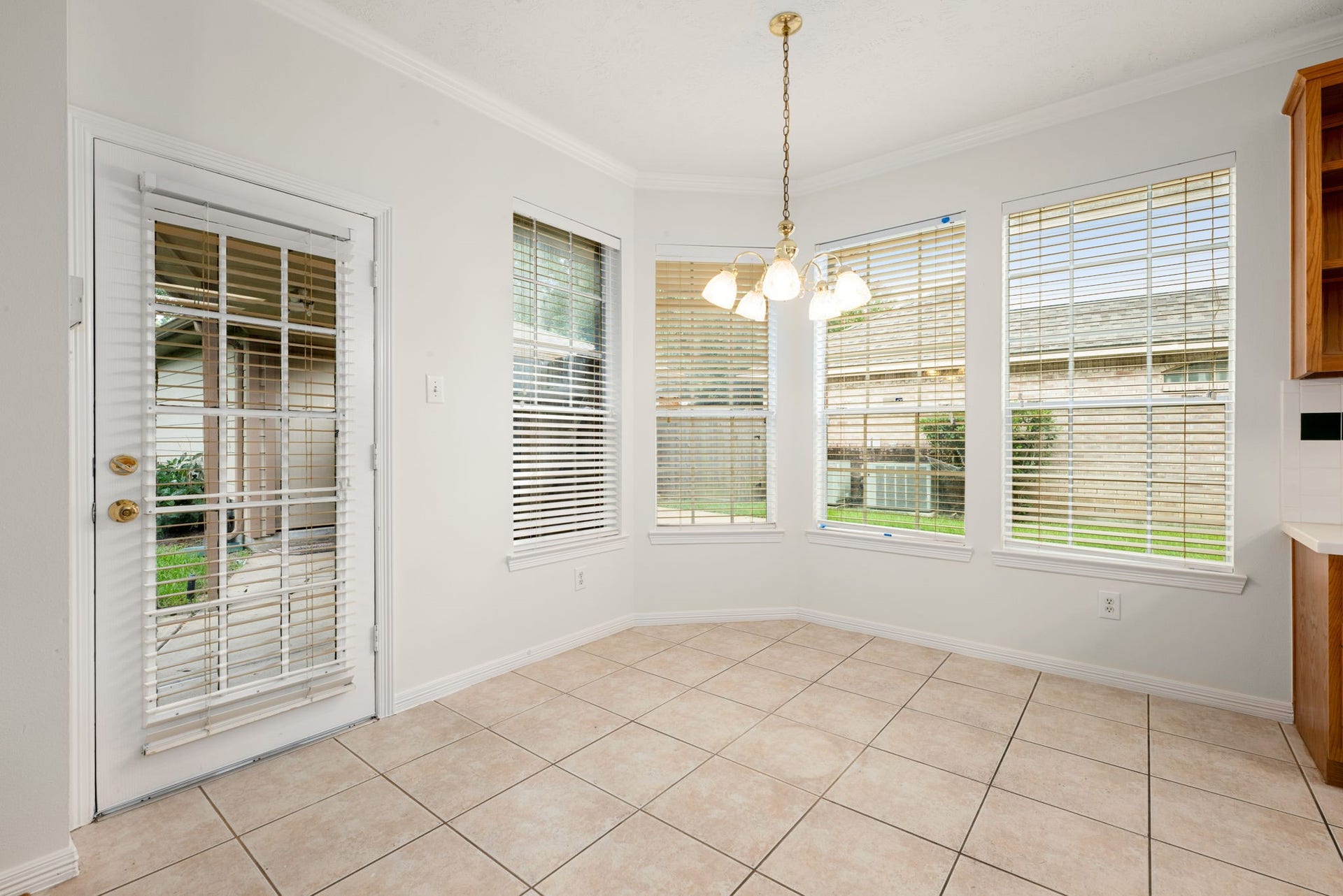 9423 Walnut Brook Court, Houston, TX 77040 9423 Walnut Brook Court, Houston, TX 77040