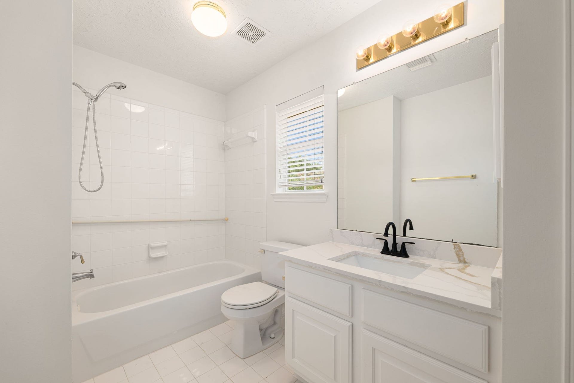 9423 Walnut Brook Court, Houston, TX 77040 9423 Walnut Brook Court, Houston, TX 77040
