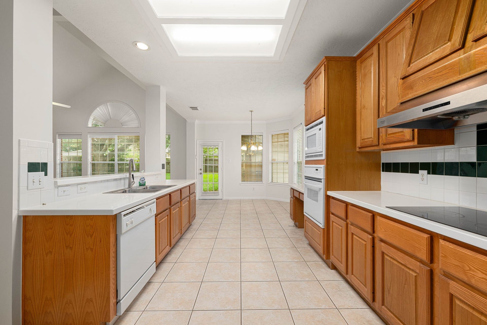 9423 Walnut Brook Court, Houston, TX 77040 9423 Walnut Brook Court, Houston, TX 77040