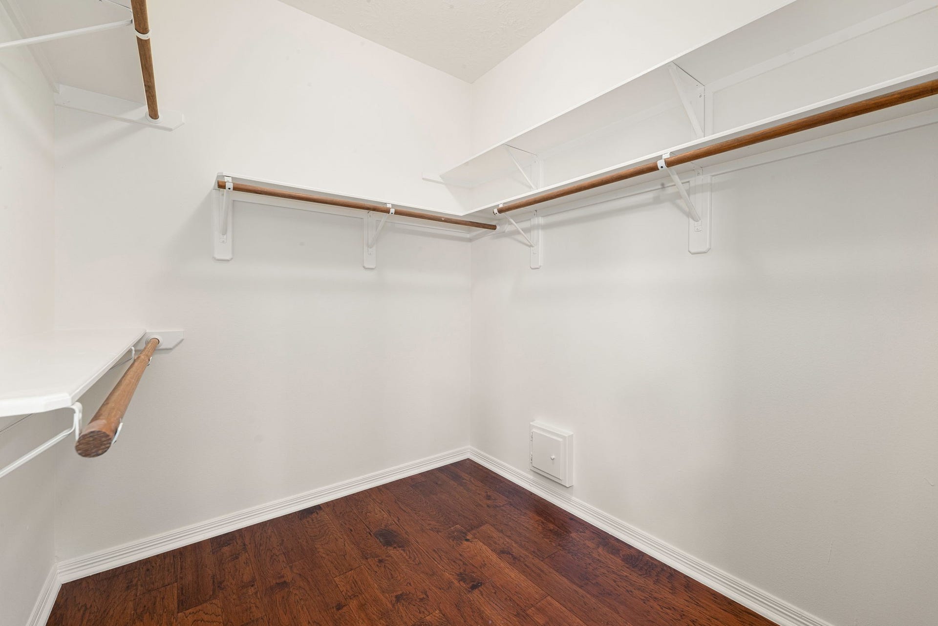9423 Walnut Brook Court, Houston, TX 77040 9423 Walnut Brook Court, Houston, TX 77040