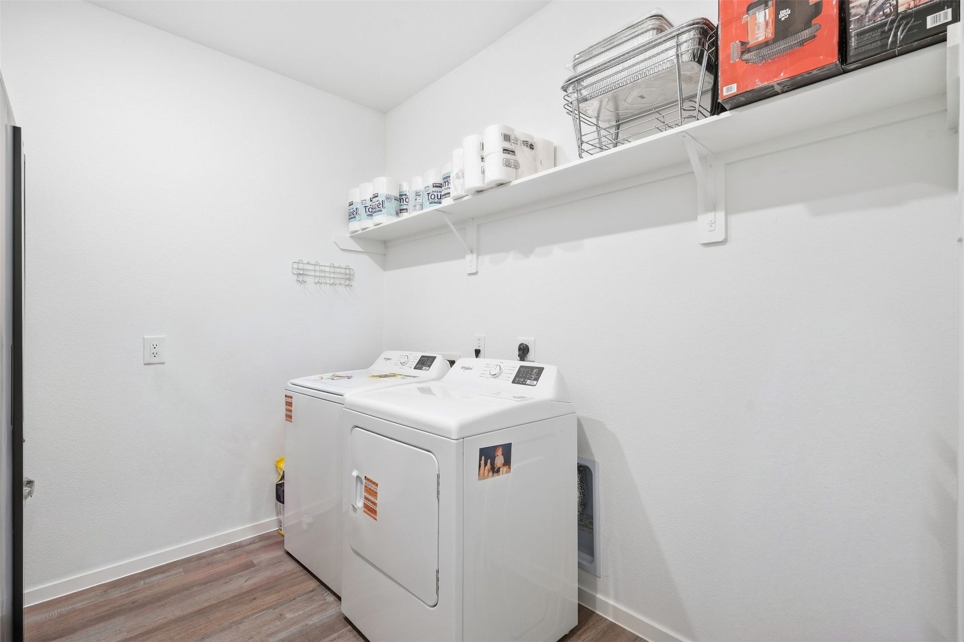 3020 Brizzo Beach Lane, Katy, TX 77493 Large utility room