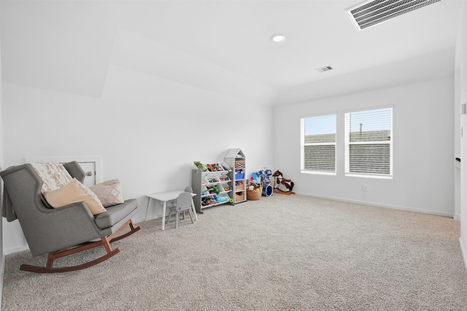 3020 Brizzo Beach Lane, Katy, TX 77493 Lots of natural light