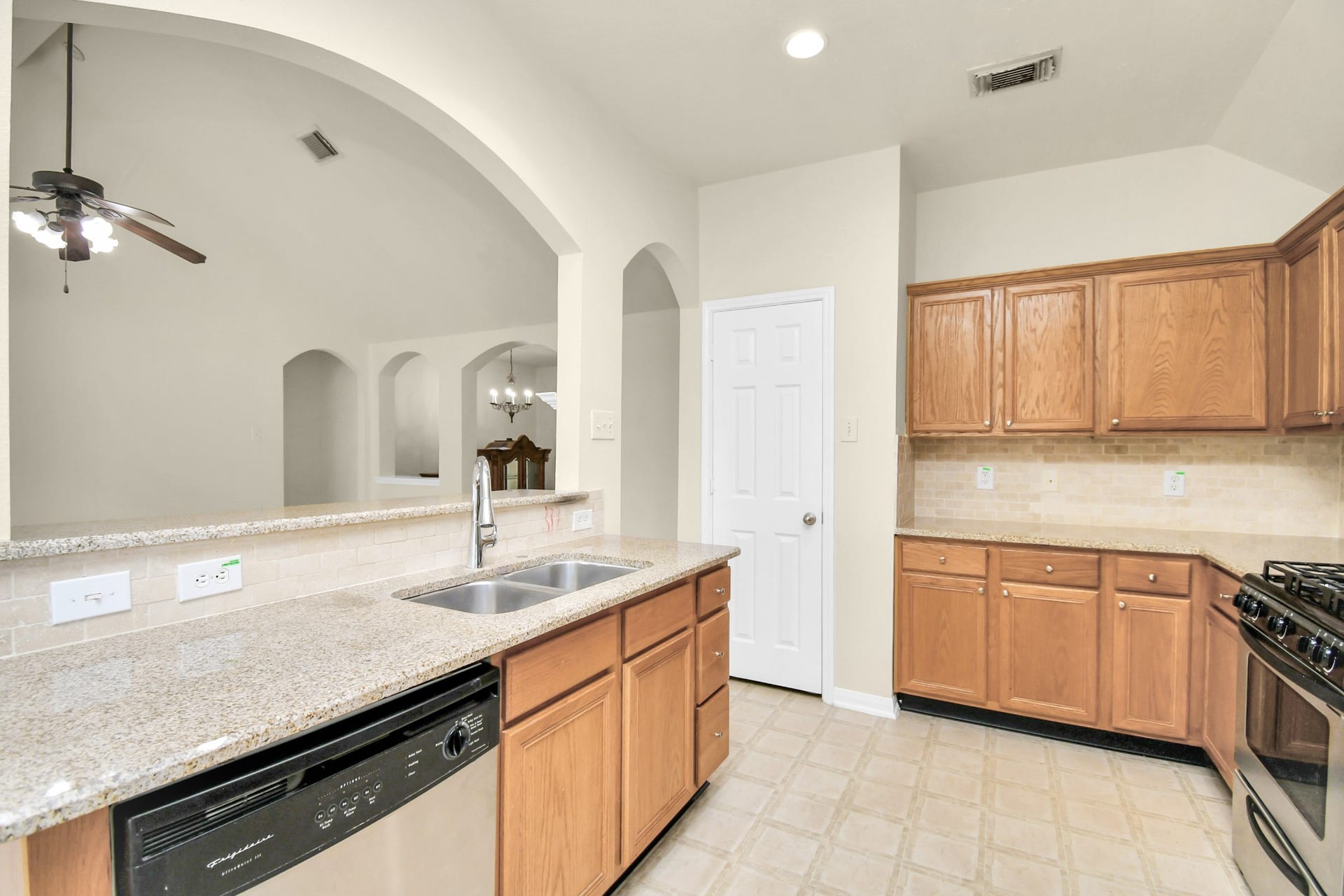 19139 Mission Manor Lane, Richmond, TX 77407