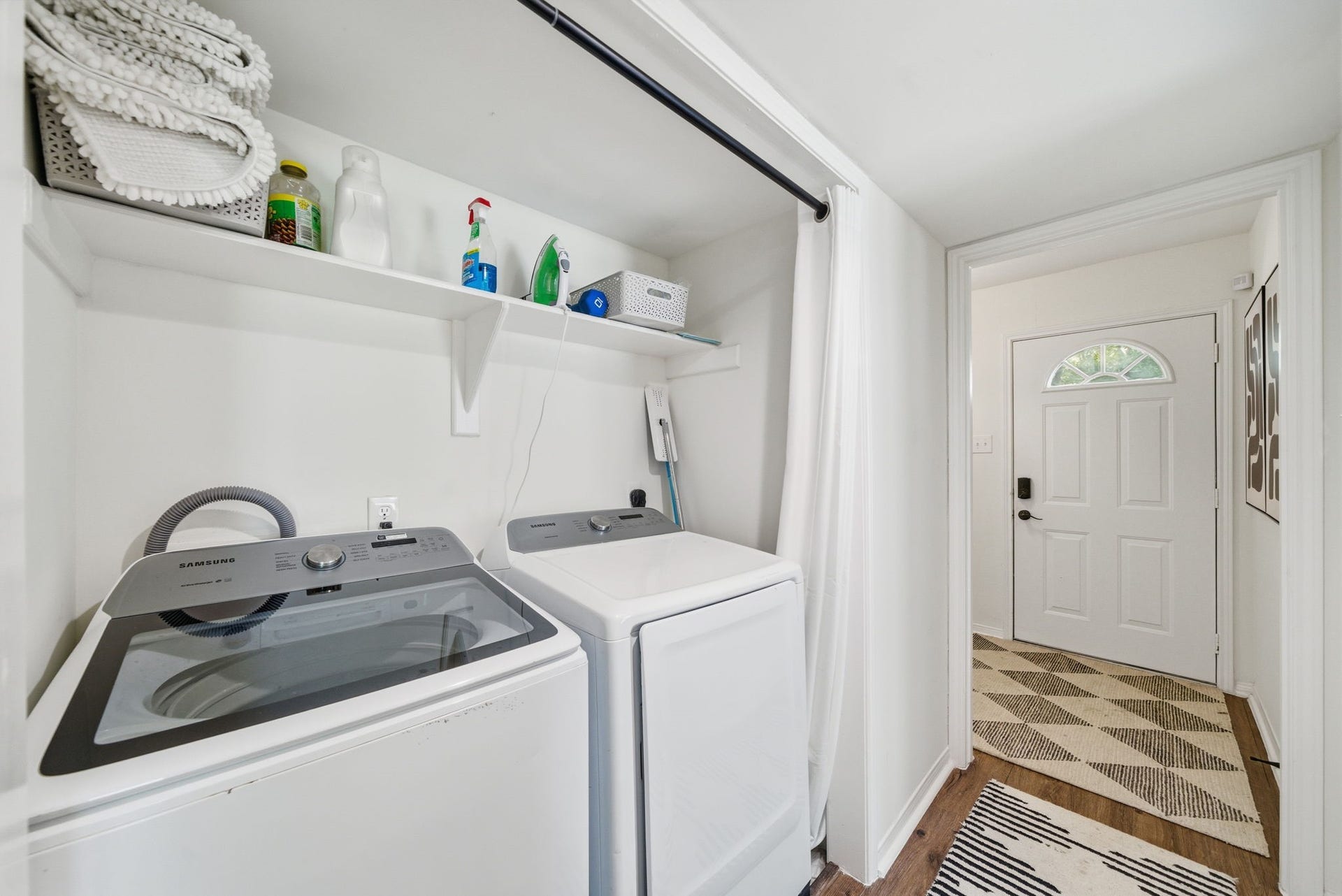 24 Lakeview Village, Conroe, TX 77356 24 Lakeview Village, Conroe, TX 77356