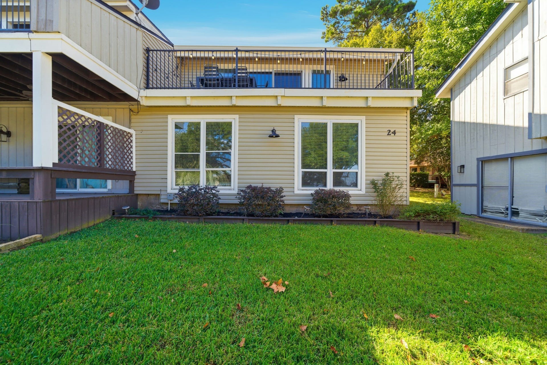 24 Lakeview Village, Conroe, TX 77356 24 Lakeview Village, Conroe, TX 77356