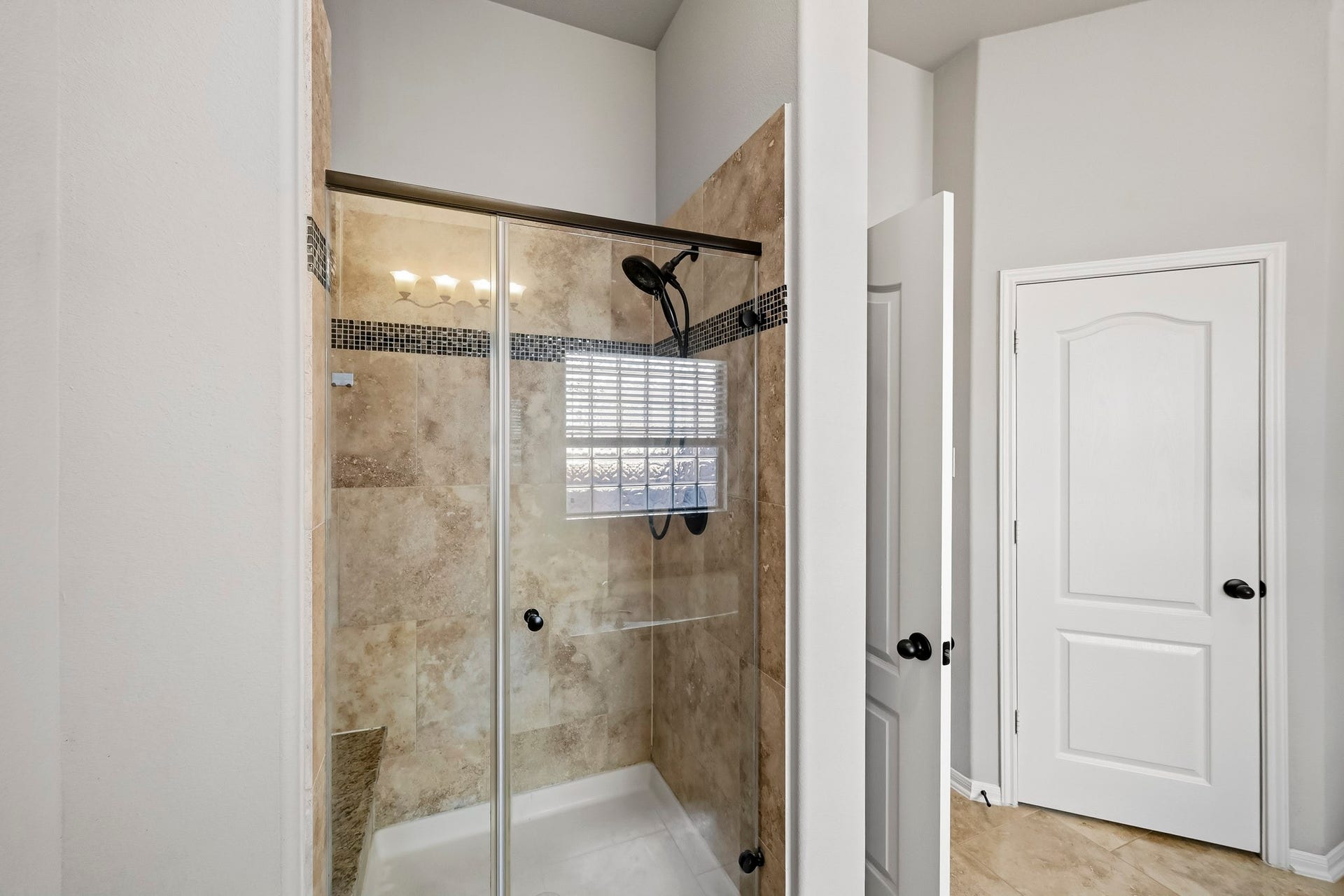 13811 Wickdale Garden Lane, Houston, TX 77044 13811 Wickdale Garden Lane, Houston, TX 77044