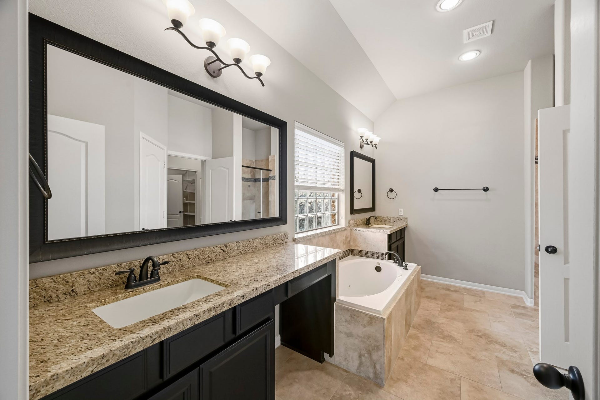 13811 Wickdale Garden Lane, Houston, TX 77044 13811 Wickdale Garden Lane, Houston, TX 77044