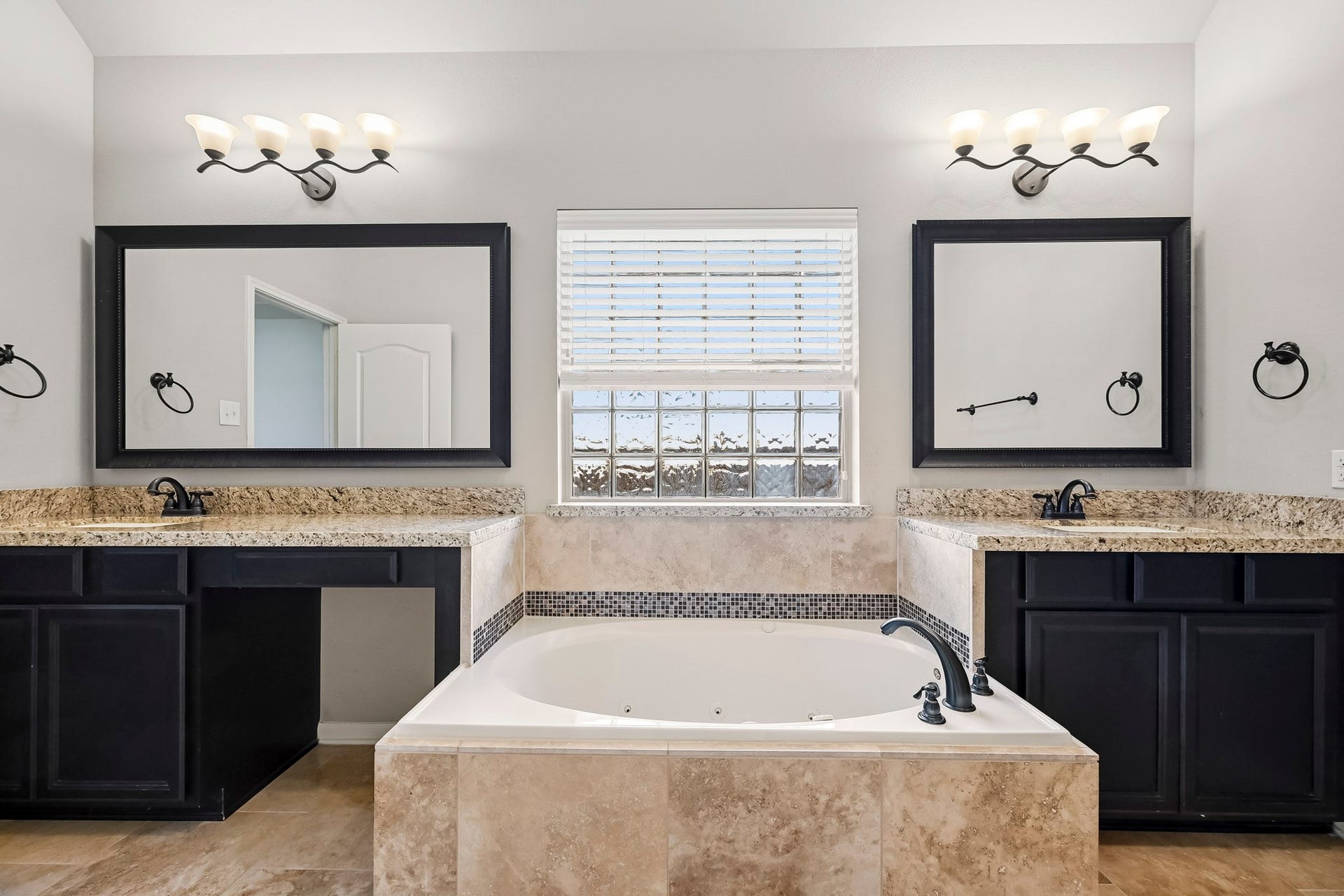 13811 Wickdale Garden Lane, Houston, TX 77044 13811 Wickdale Garden Lane, Houston, TX 77044
