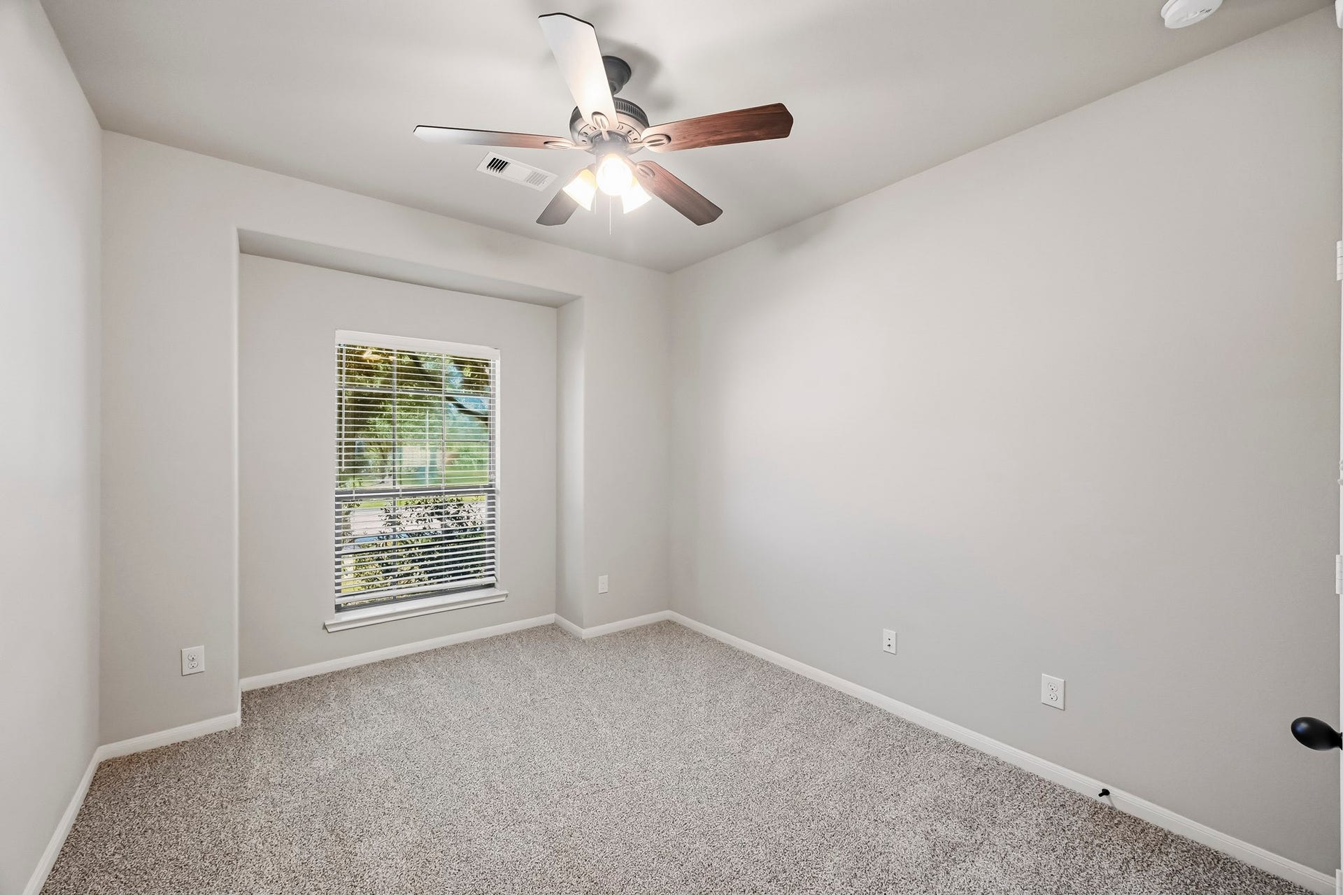 13811 Wickdale Garden Lane, Houston, TX 77044 13811 Wickdale Garden Lane, Houston, TX 77044