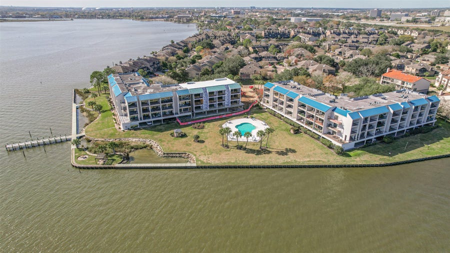 Property photo for 351 Lakeside Lane, #105 A, Houston, TX