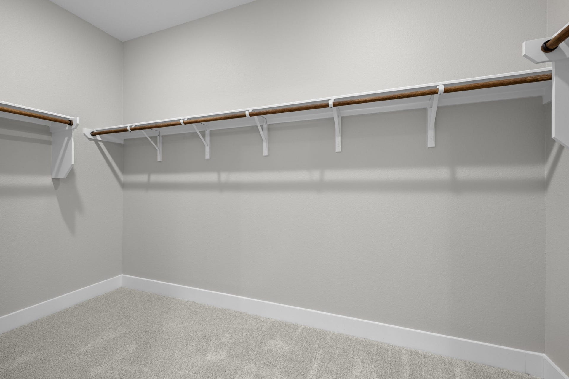 529 Mohawk Bend, Conroe, TX 77316 Large Walk In Closet in Primary Suite