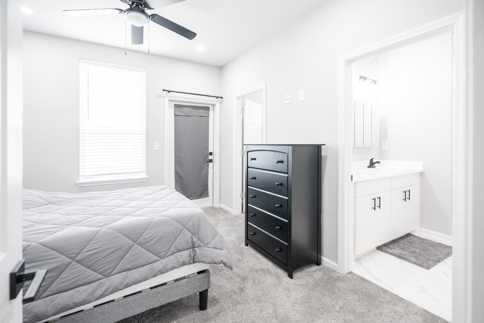2519 Washington Street, #110, Waller, TX 77484 2519 Washington Street, #110, Waller, TX 77484
