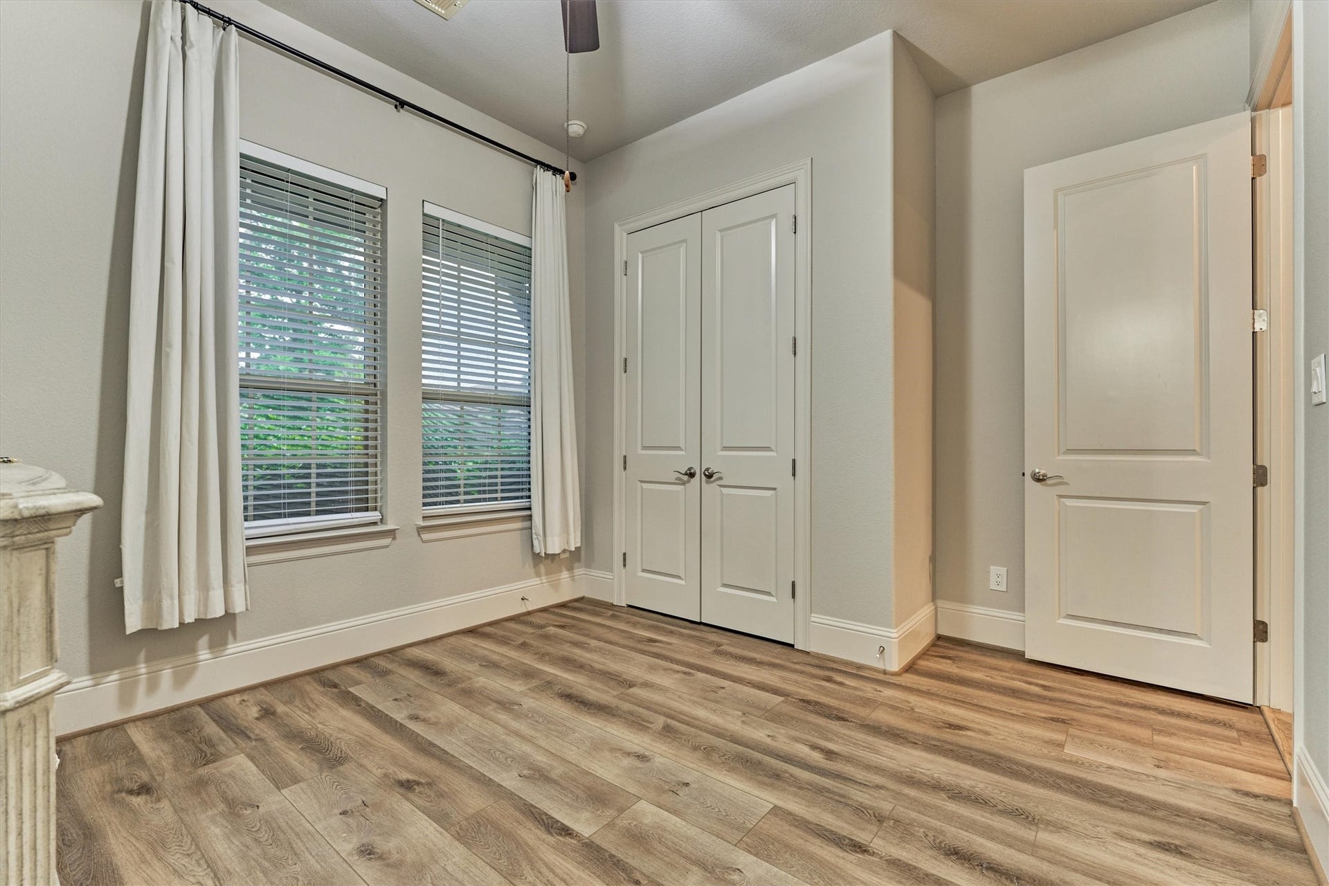 6 Canopy Green Drive, Tomball, TX 77375 front bedroom