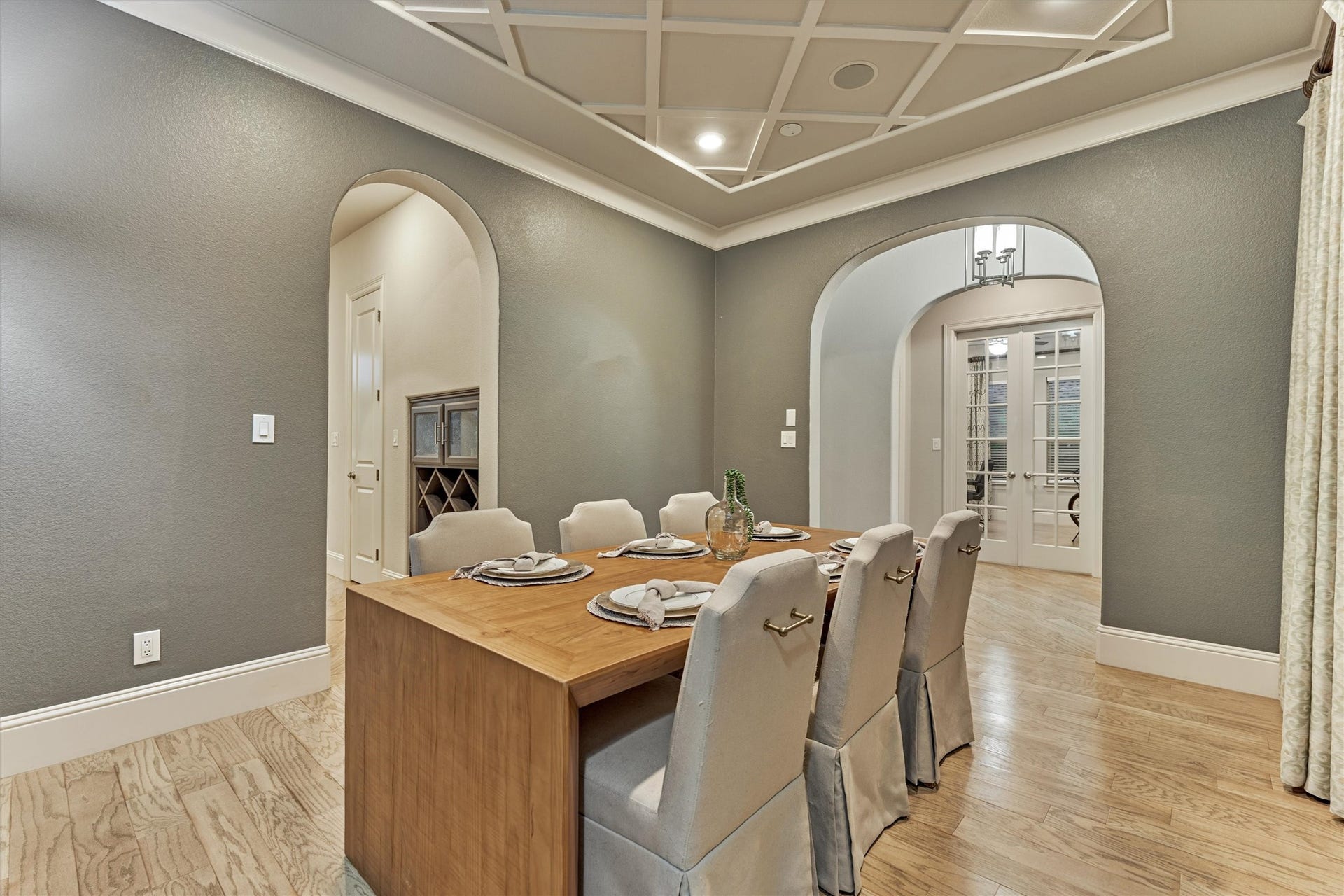 6 Canopy Green Drive, Tomball, TX 77375 Dining room with speakers for ambient music during dinner