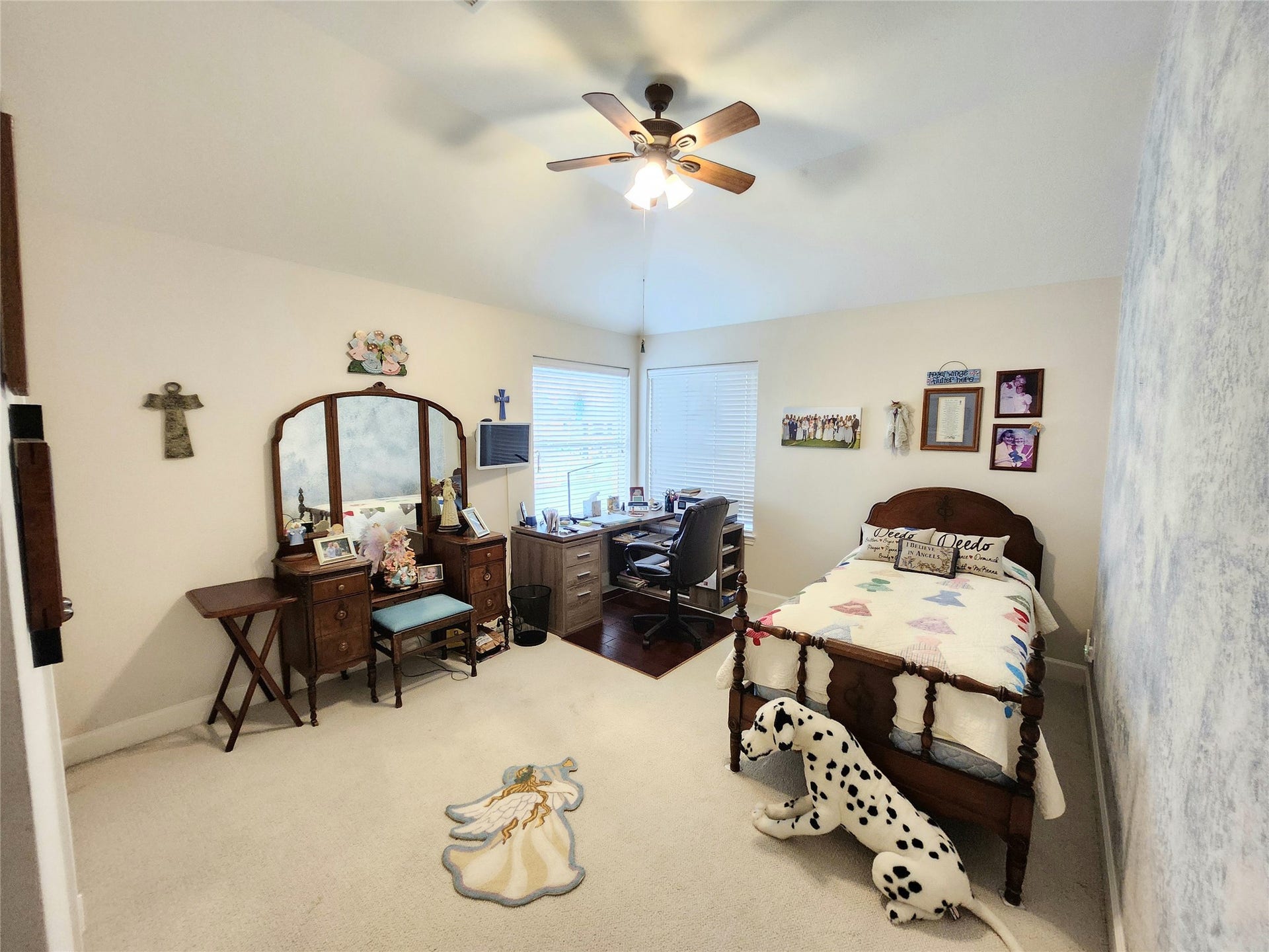 14330 Dunrobin Way, Sugar Land, TX 77498 Another secondary bedroom upstairs