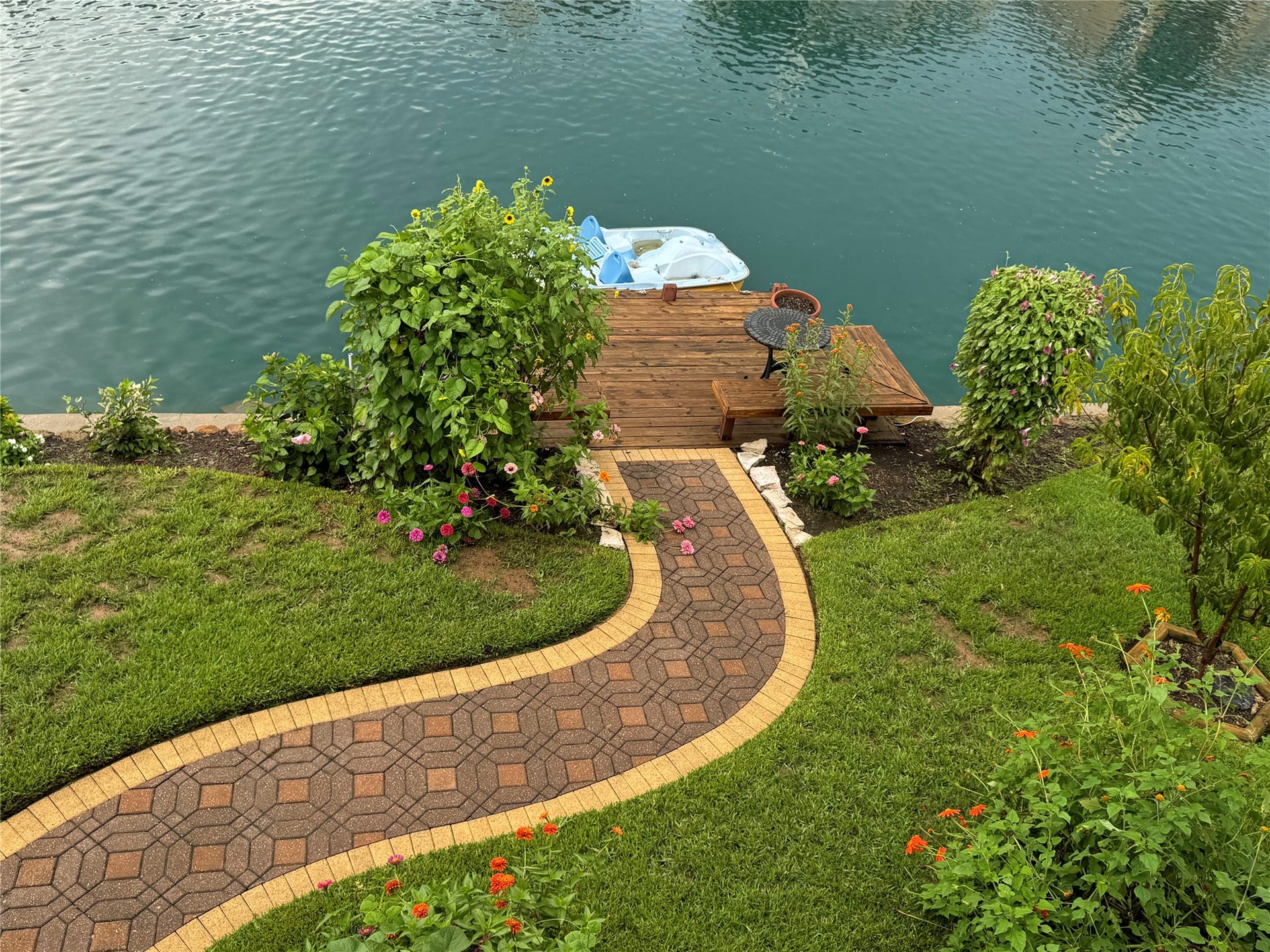 14330 Dunrobin Way, Sugar Land, TX 77498 View from the upstairs balcony toward the water