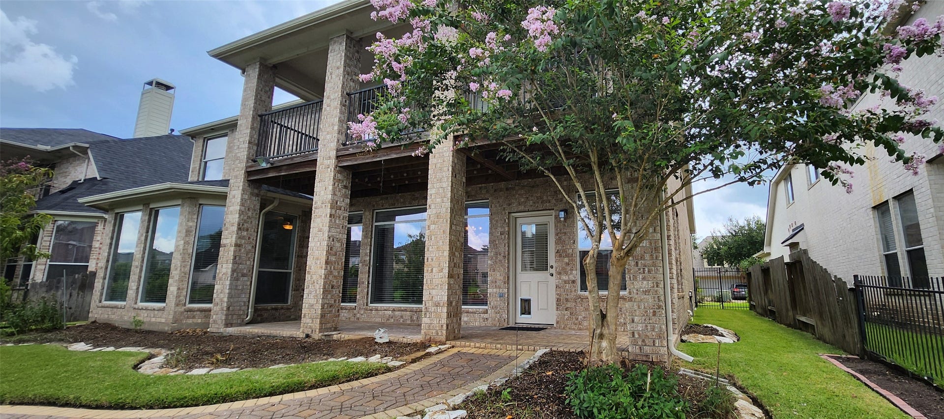 14330 Dunrobin Way, Sugar Land, TX 77498 Rear porch and balcony