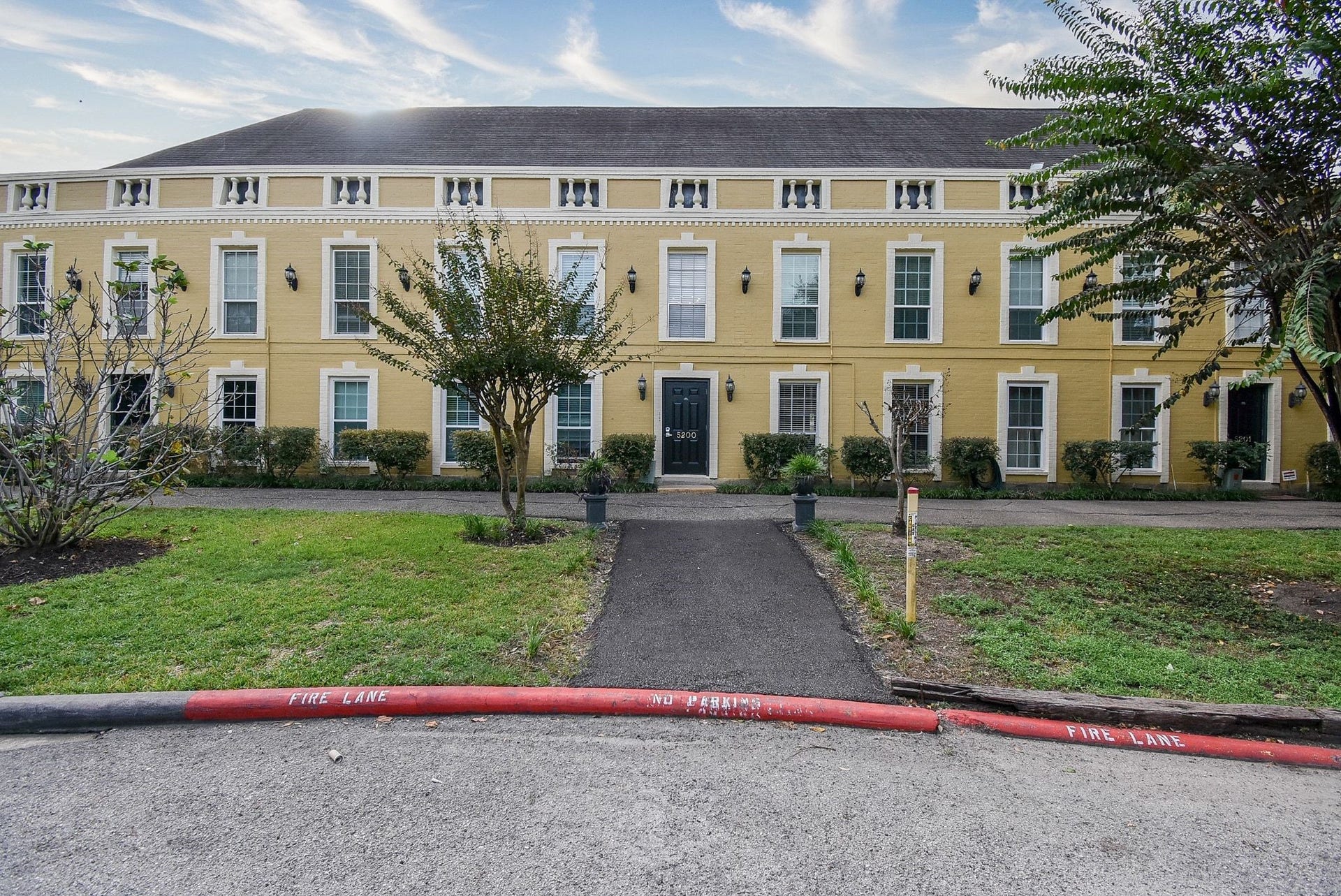 5200 Arboles Drive, #2, Houston, TX 77035 5200 Arboles Drive, #2, Houston, TX 77035