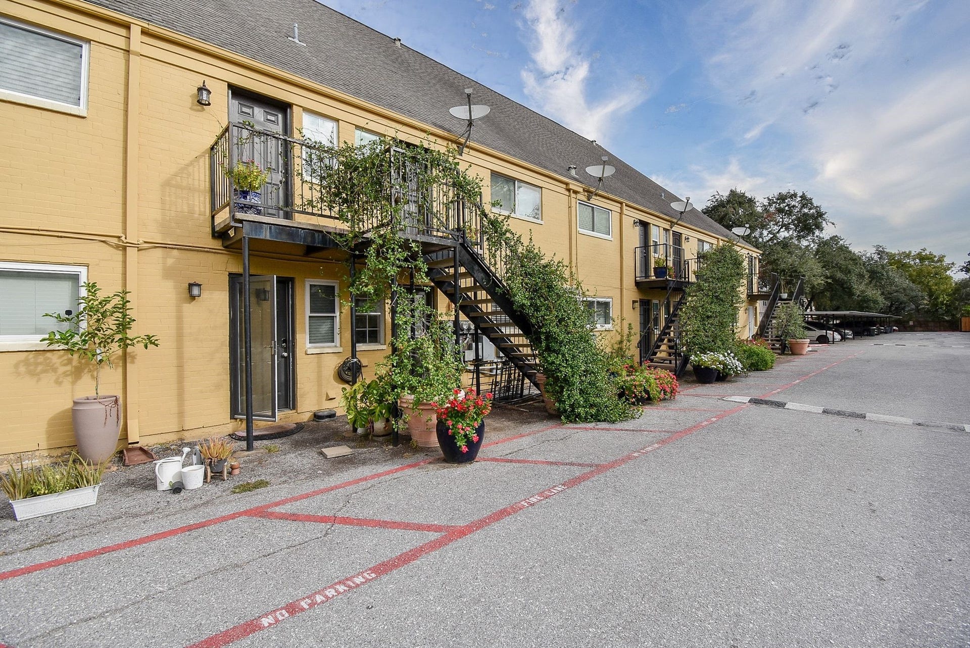 5200 Arboles Drive, #2, Houston, TX 77035 5200 Arboles Drive, #2, Houston, TX 77035