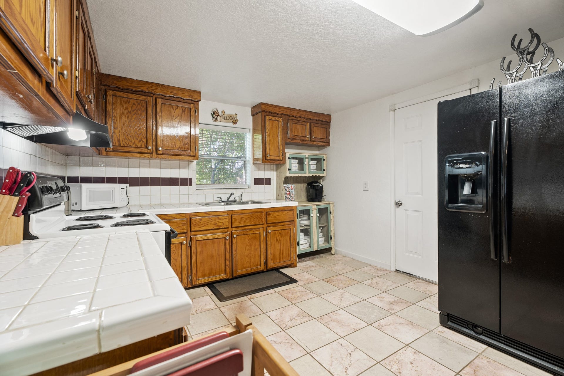 4514 E 24th E Street, Dickinson, TX 77539 4514 E 24th E Street, Dickinson, TX 77539