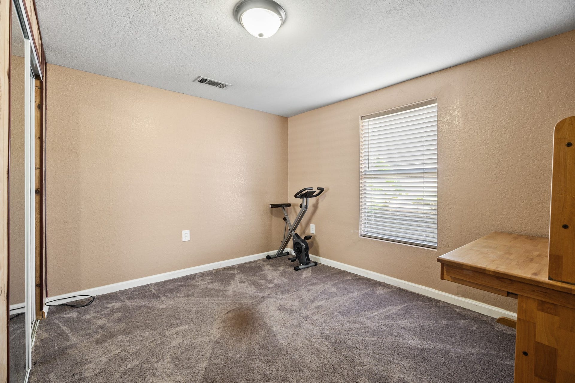 4514 E 24th E Street, Dickinson, TX 77539 4514 E 24th E Street, Dickinson, TX 77539