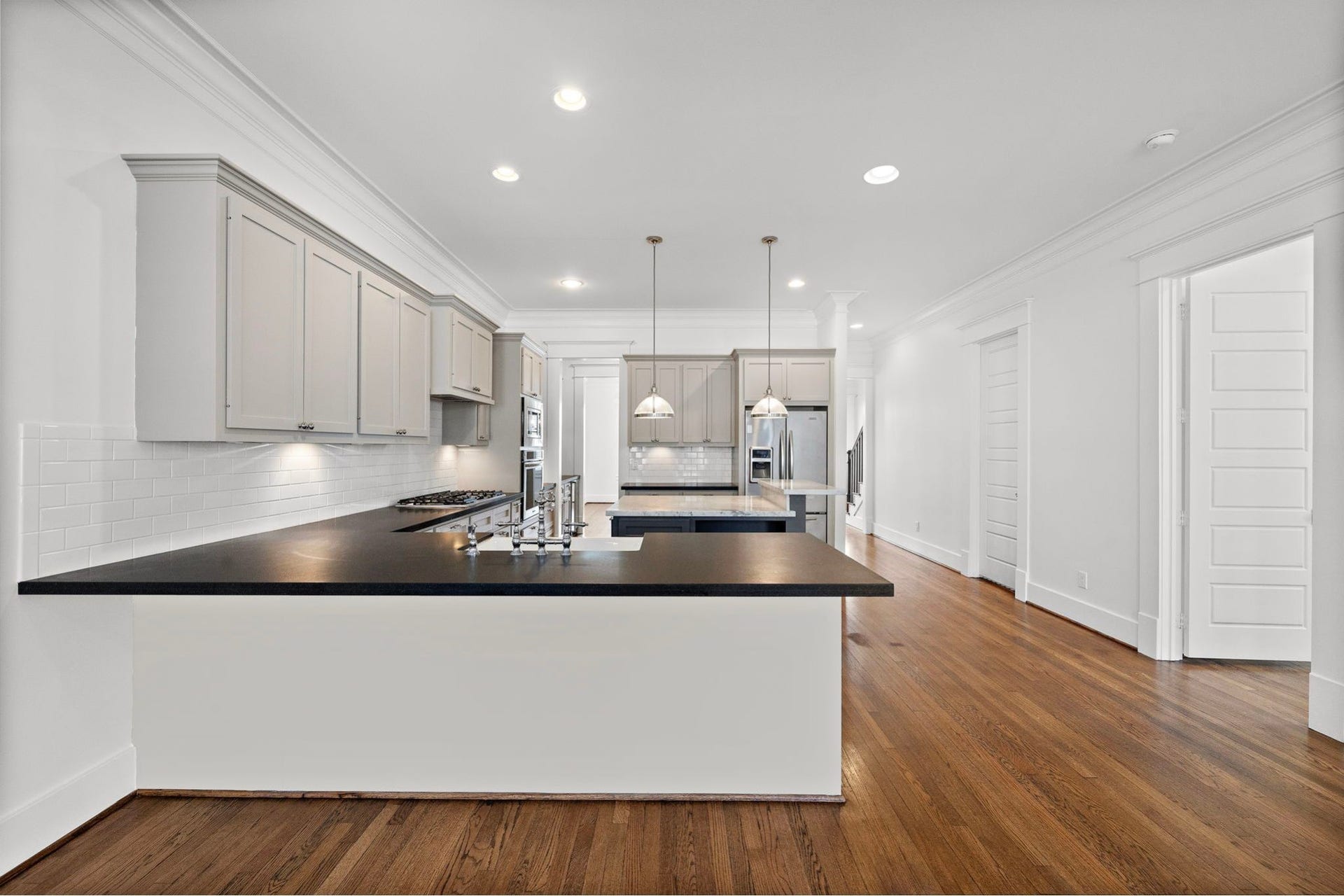 931 W Cottage Street, Houston, TX 77009 931 W Cottage Street, Houston, TX 77009