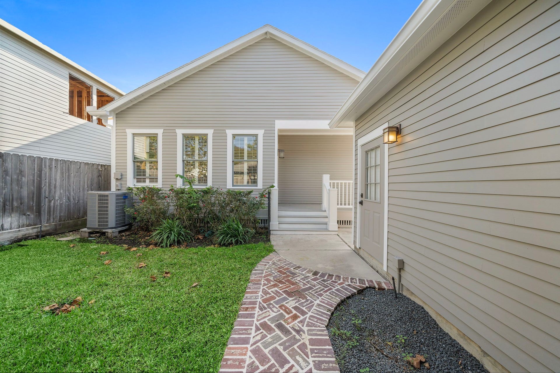 931 W Cottage Street, Houston, TX 77009 931 W Cottage Street, Houston, TX 77009