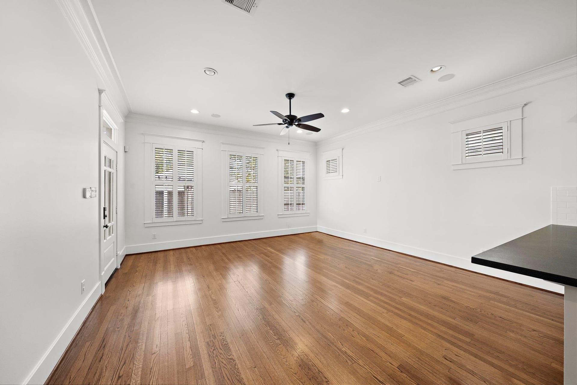 931 W Cottage Street, Houston, TX 77009 931 W Cottage Street, Houston, TX 77009