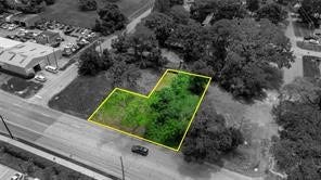 Property photo for 303 Austin Street, Richmond, TX