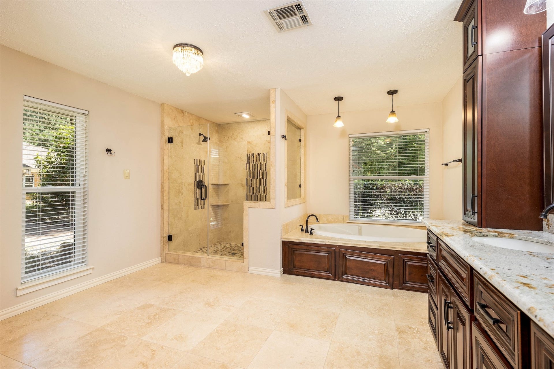 18926 Wildrose Lane, Tomball, TX 77377 18926 Wildrose Lane, Tomball, TX 77377