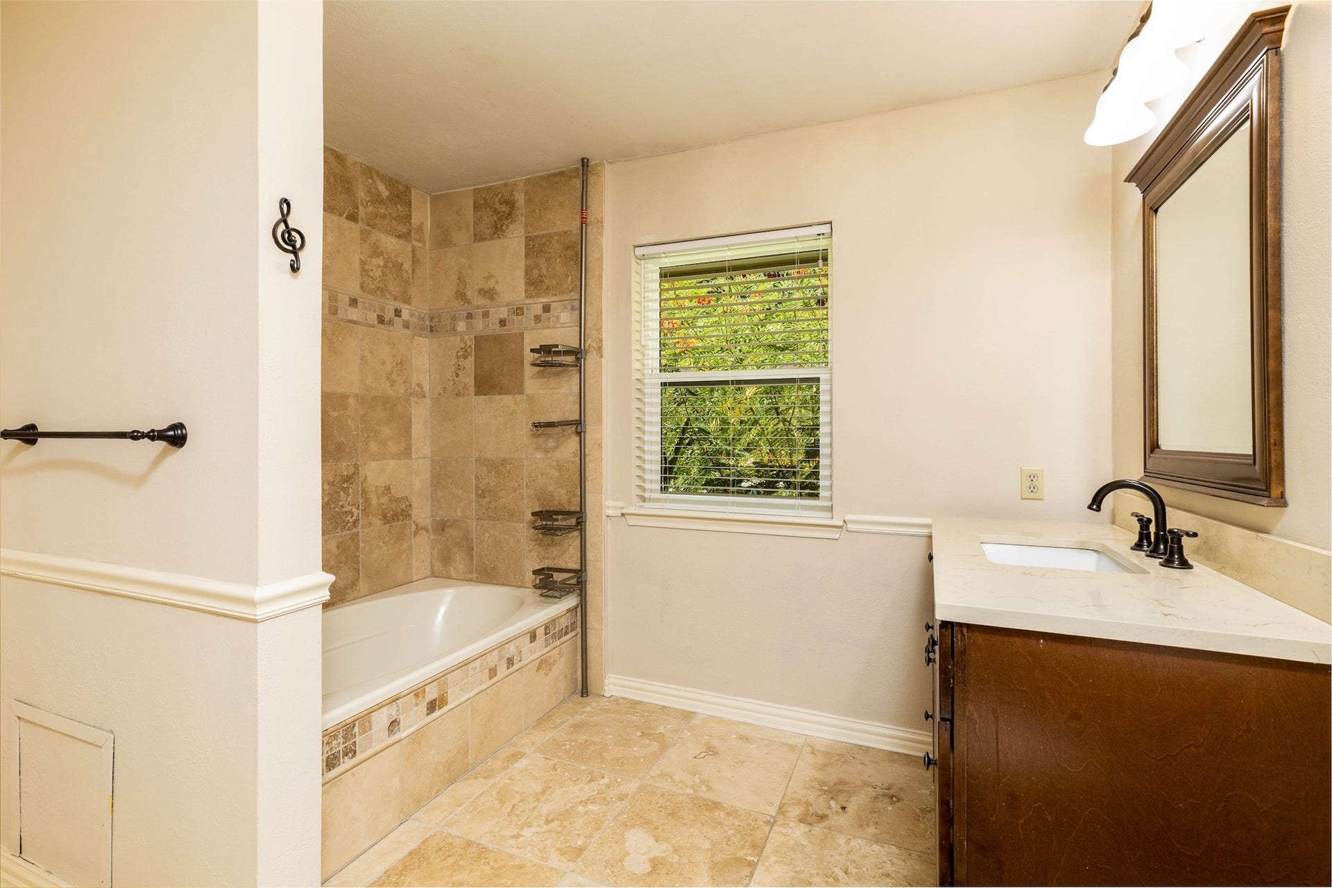 18926 Wildrose Lane, Tomball, TX 77377 18926 Wildrose Lane, Tomball, TX 77377