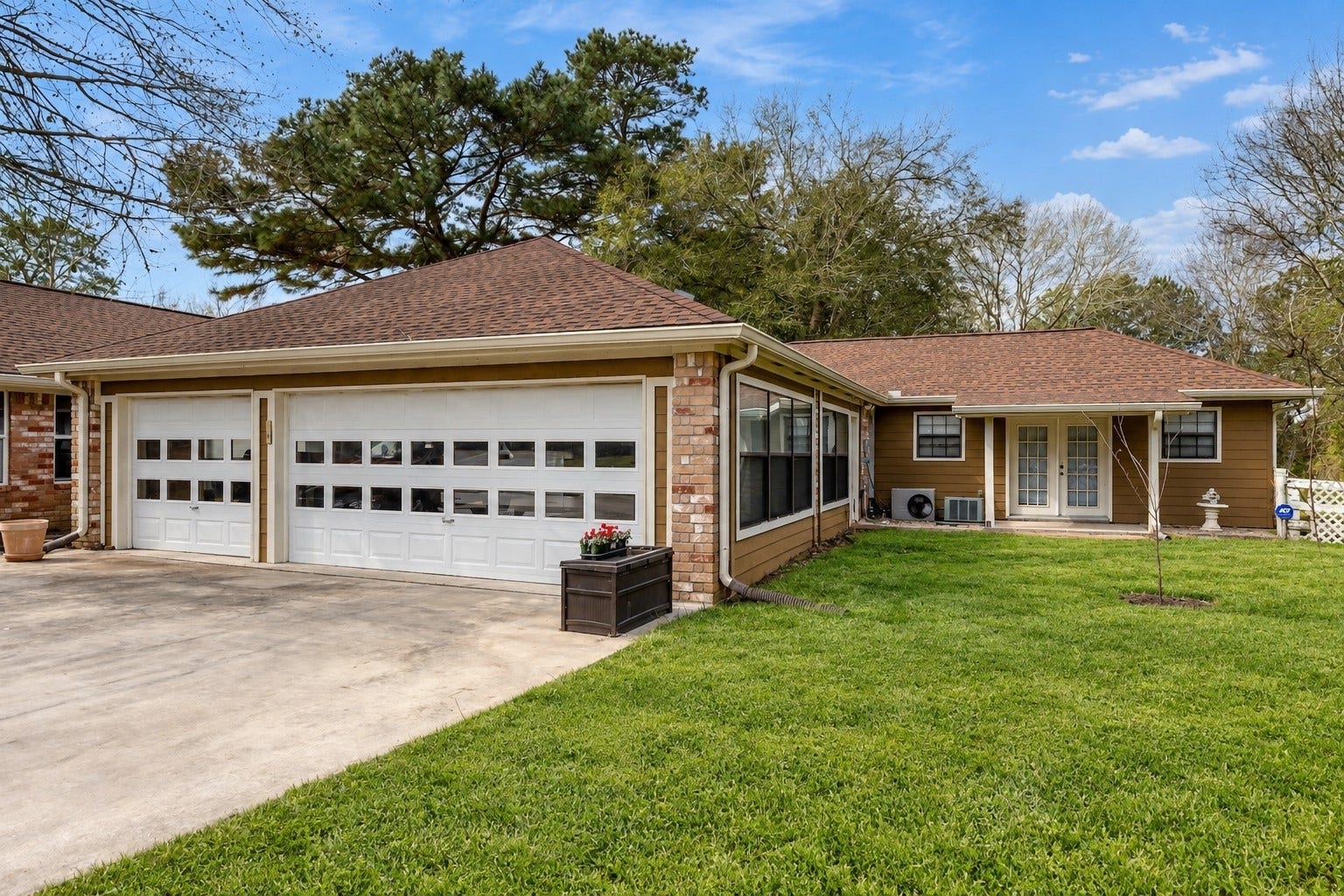 18926 Wildrose Lane, Tomball, TX 77377 This is the first section of the 6-car garage (the back half is climate controlled)!