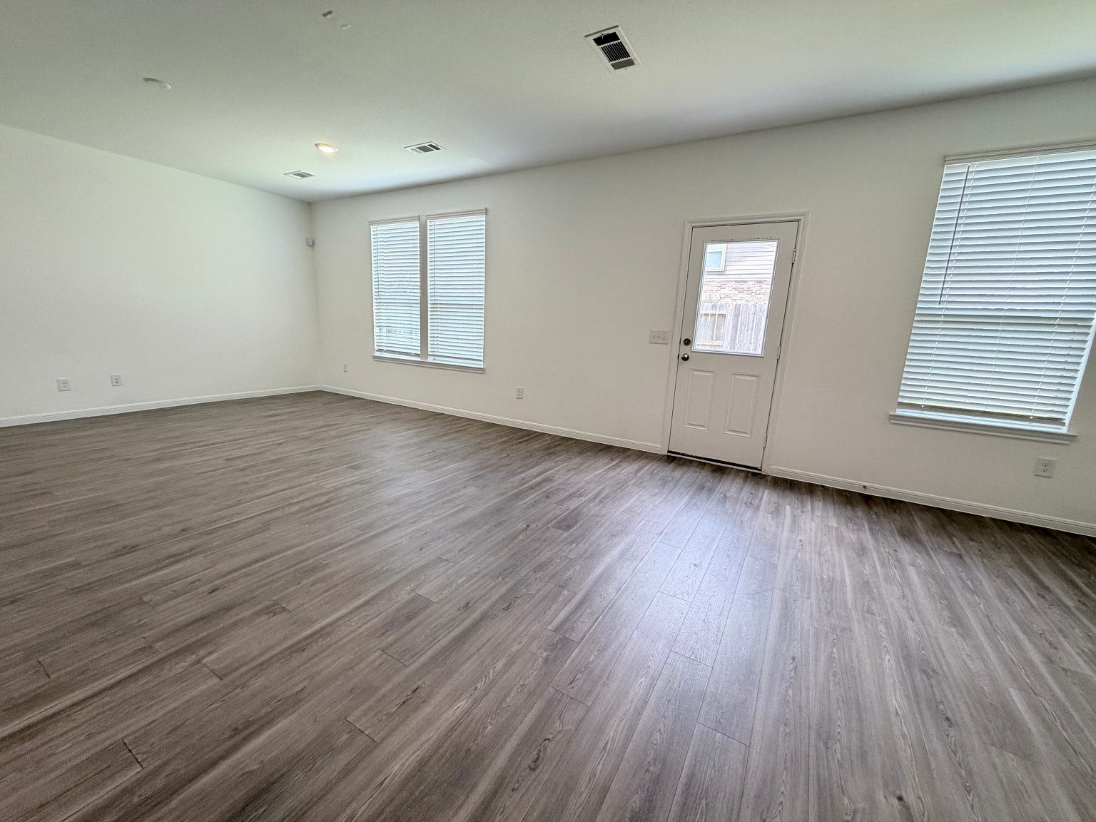 1020 Laguna Cove Drive, Katy, TX 77493