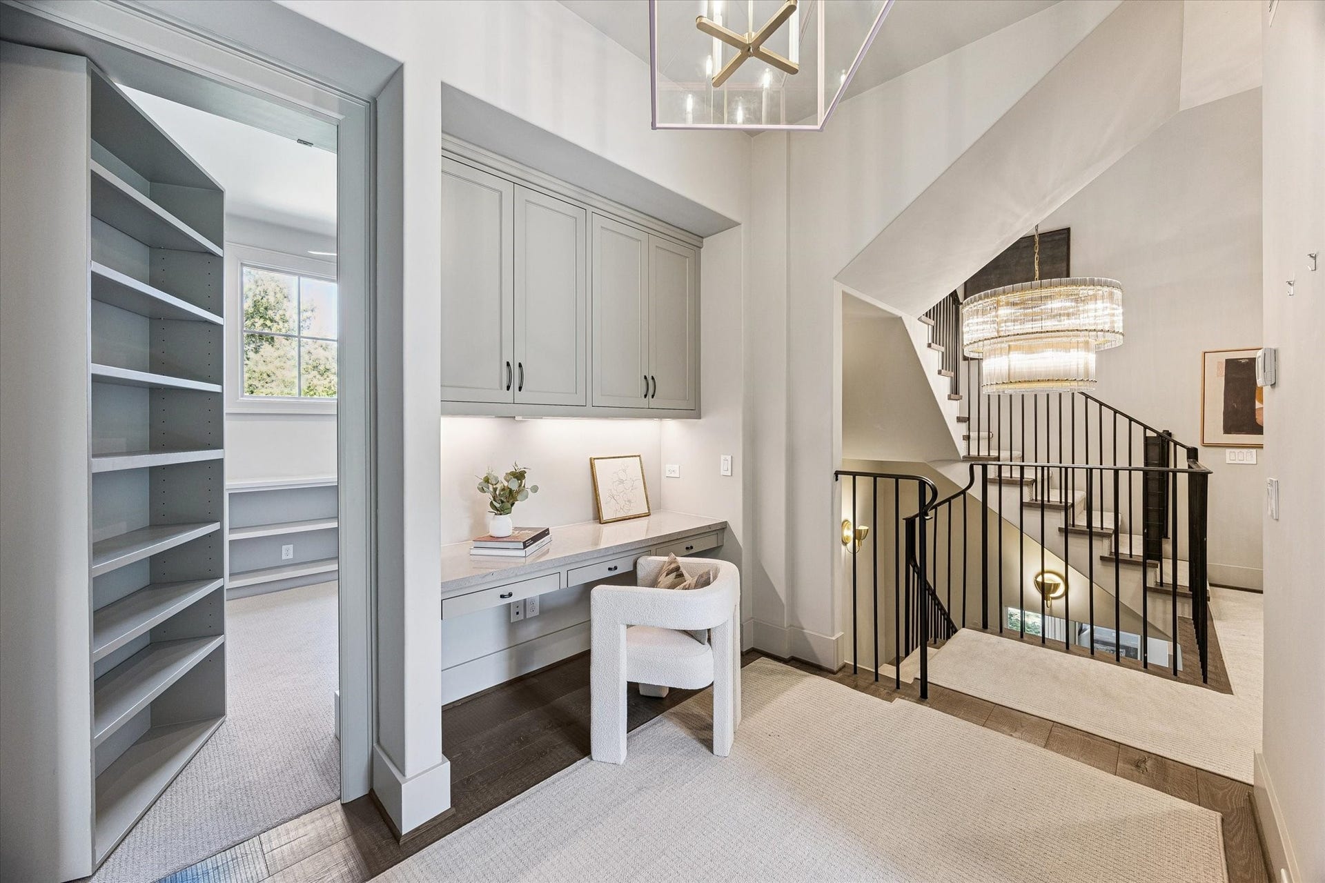 3402 Banbury Place, Houston, TX 77027 3402 Banbury Place, Houston, TX 77027