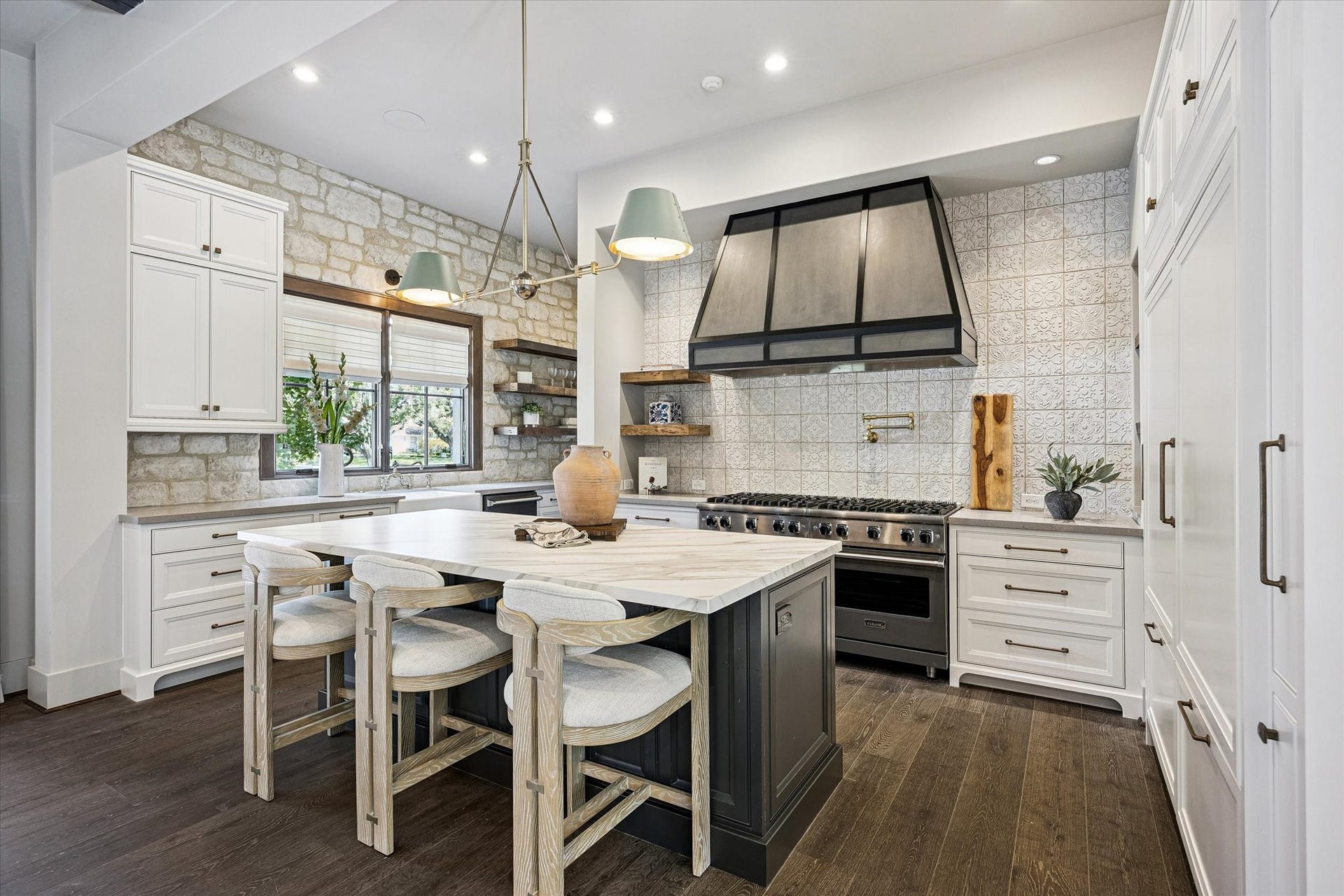 3402 Banbury Place, Houston, TX 77027 3402 Banbury Place, Houston, TX 77027