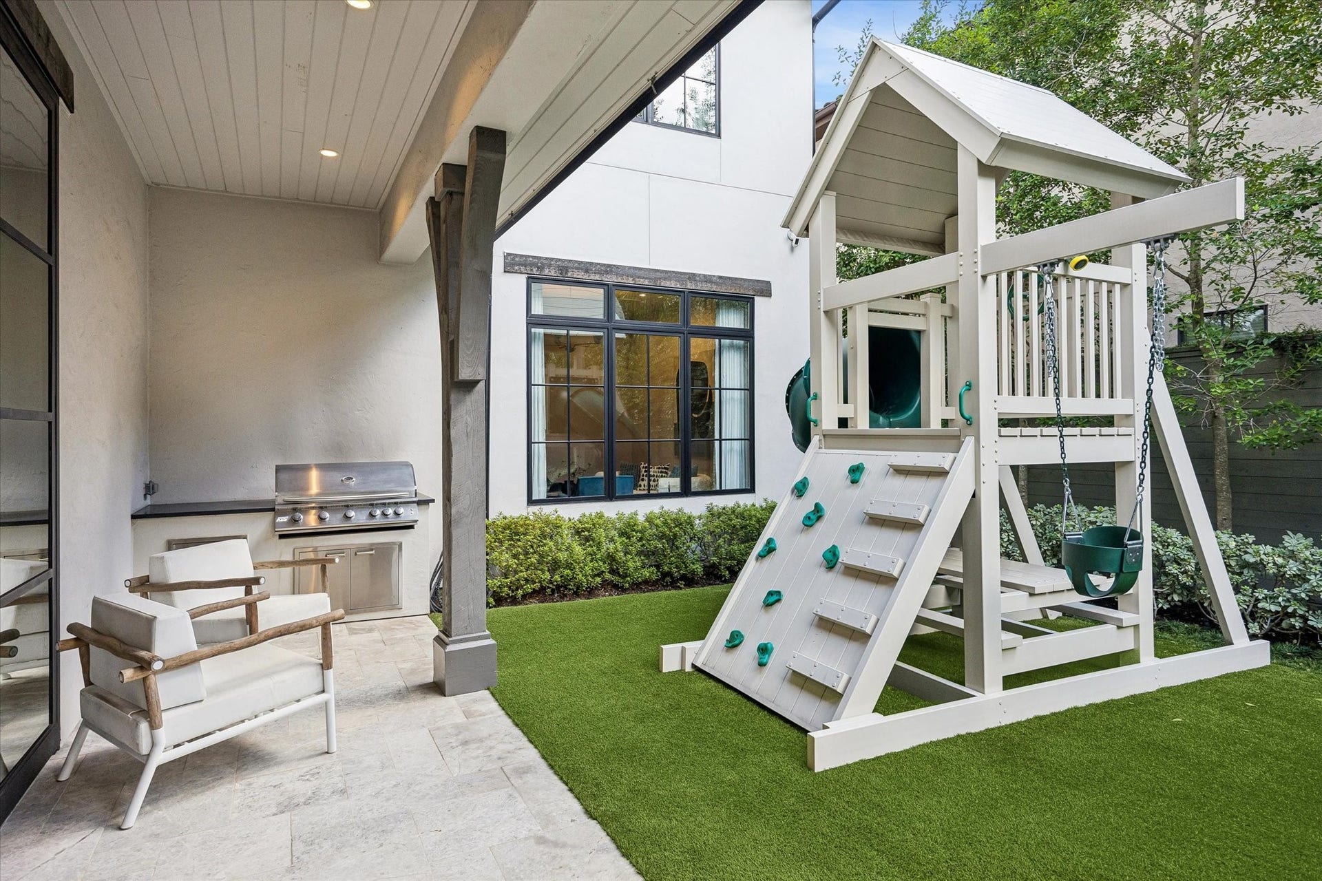 3402 Banbury Place, Houston, TX 77027 3402 Banbury Place, Houston, TX 77027